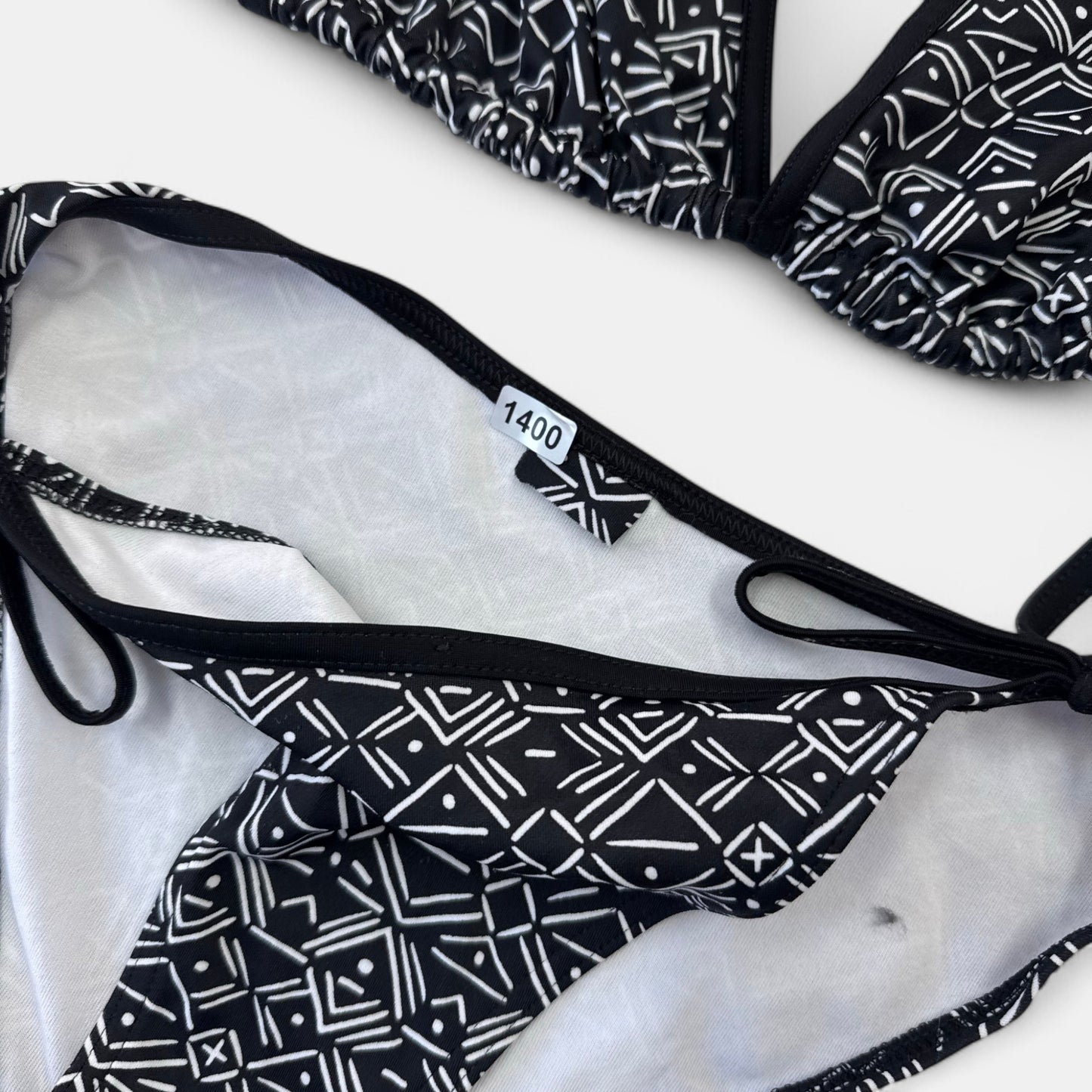 Maillot de bain : 16 ans