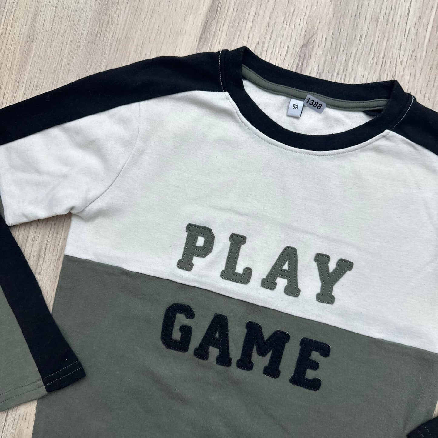 T-Shirt plat Game : 8 ans