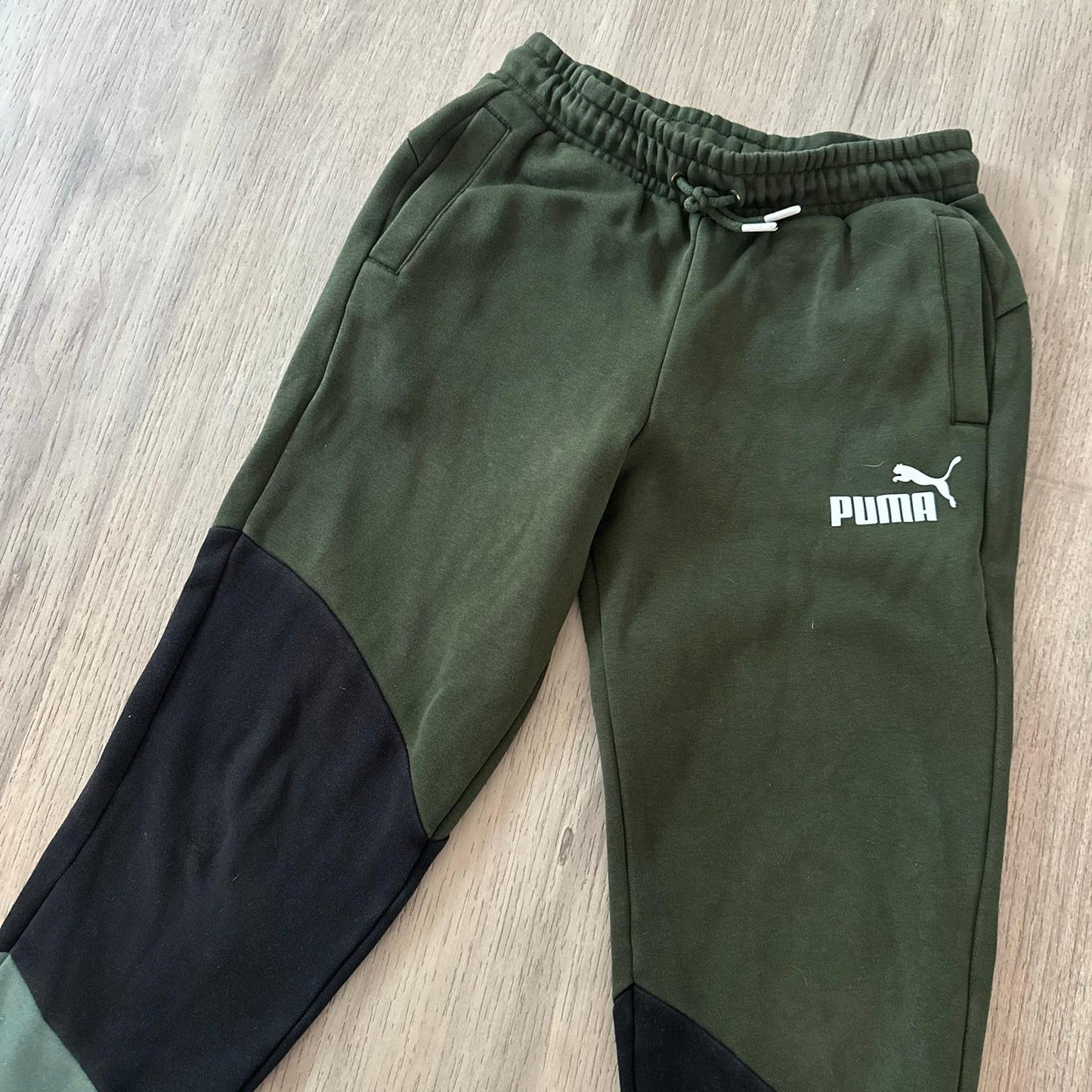 Tenue de sport Puma : 10 ans