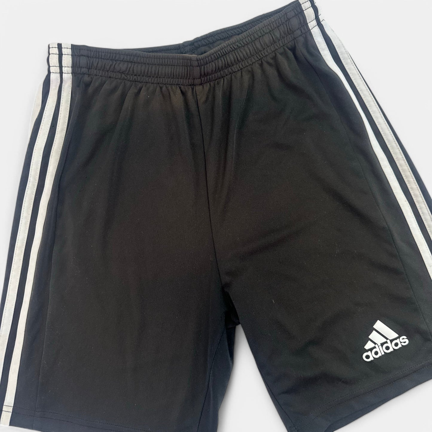 Short Adidas : 14 ans