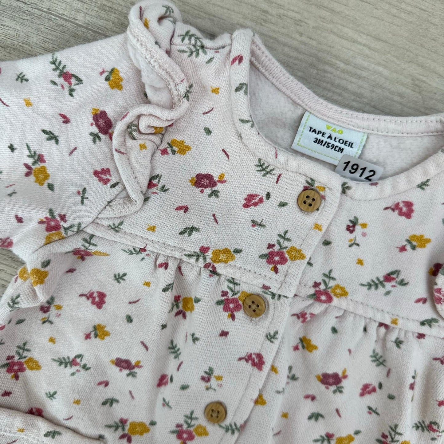 Combinaison Tape à l'oeil : 3 mois