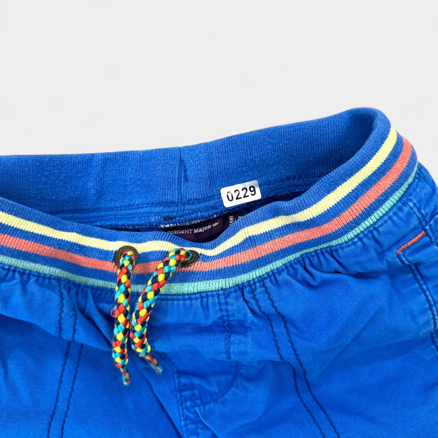 Short Sergent Major : 4 ans