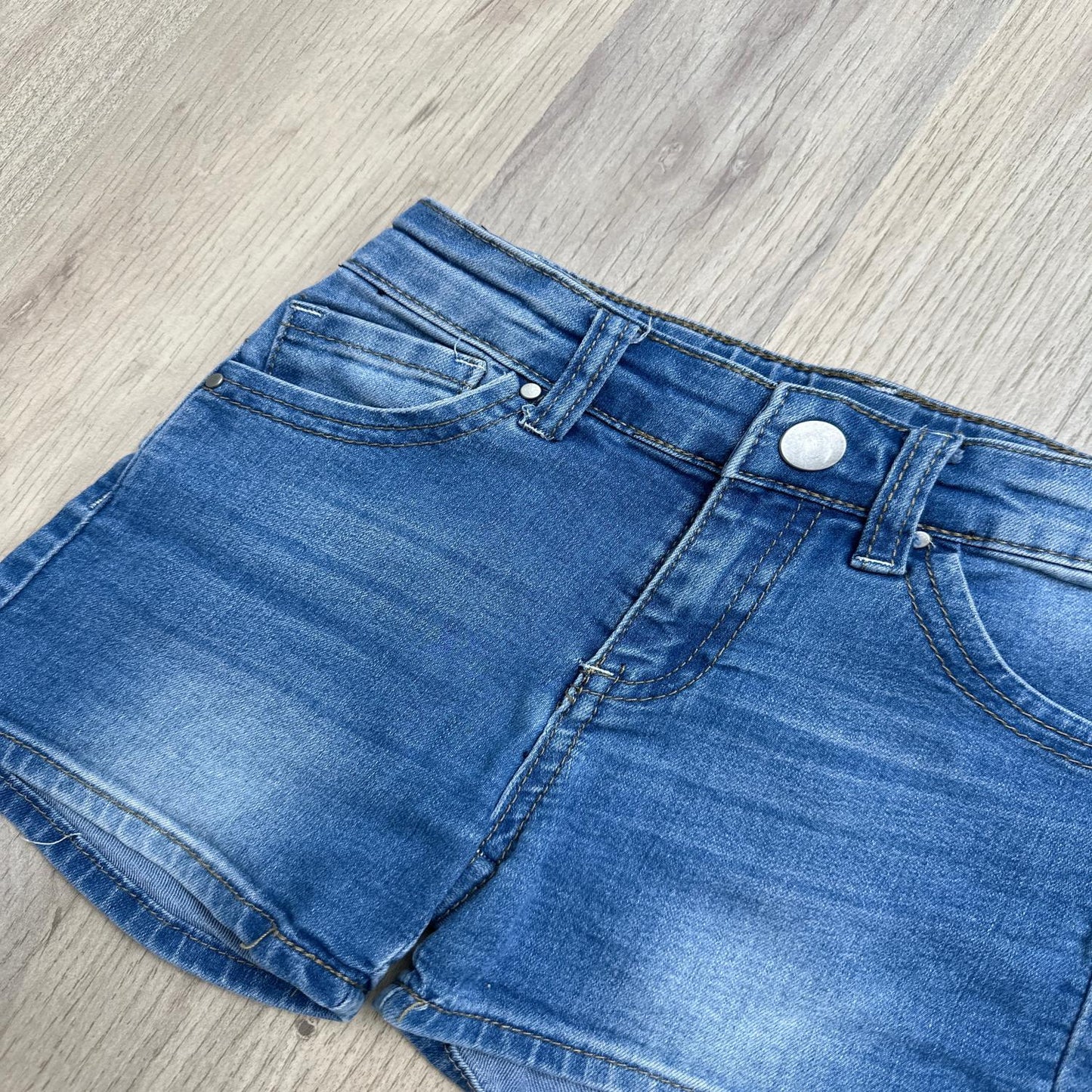 Short Tissaia : 5 ans