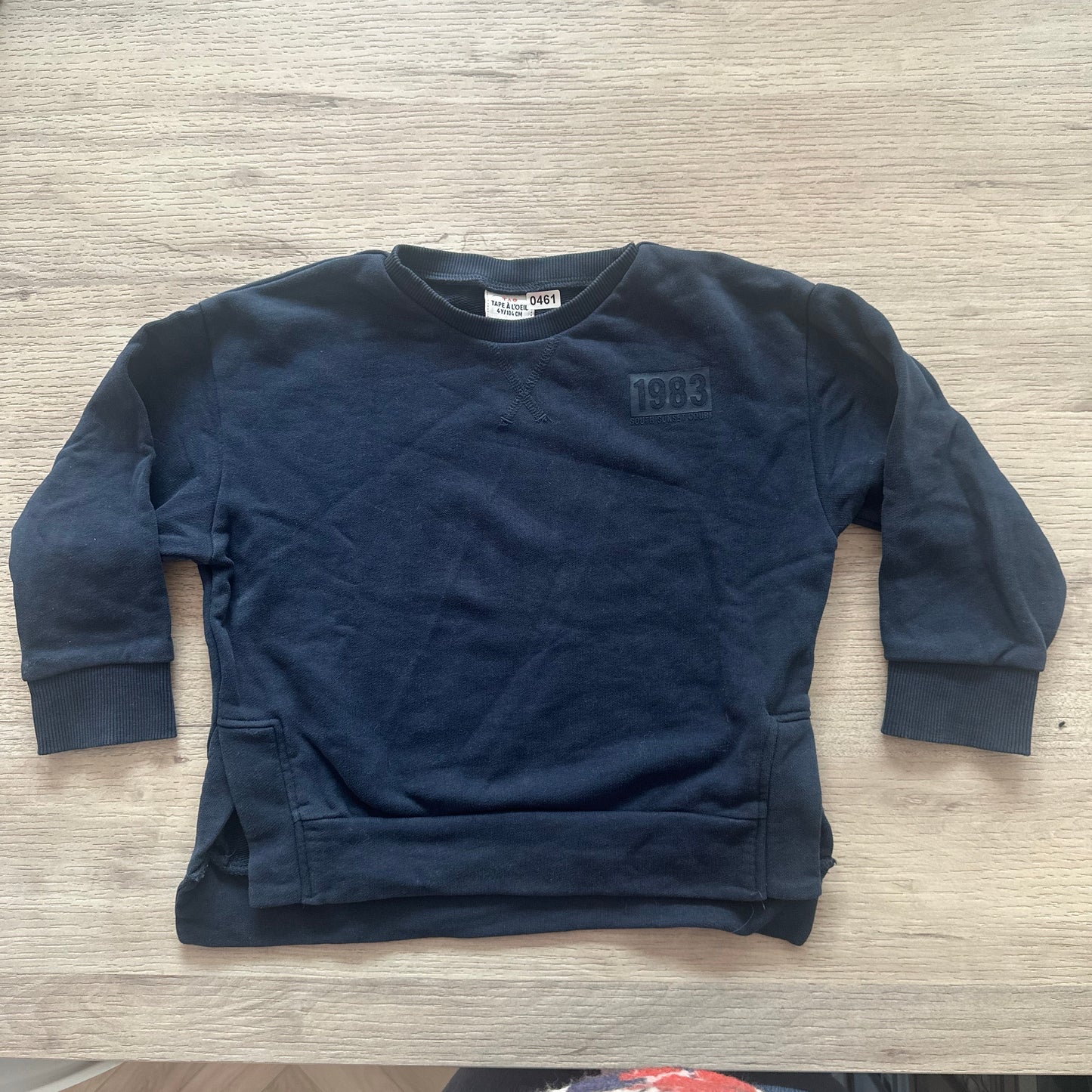 Pull Tape à l'oeil : 4 ans