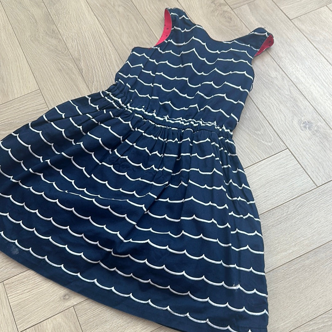 Robe réversible, Kiabi : 5 ans