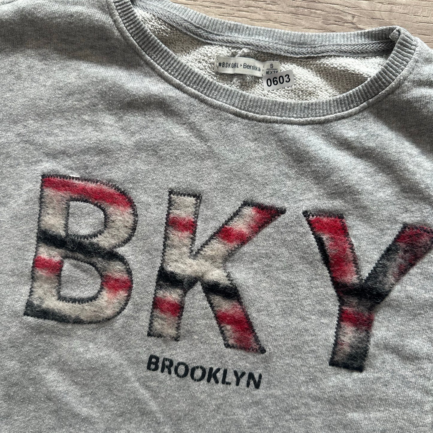 Pull Bershka : 16 ans