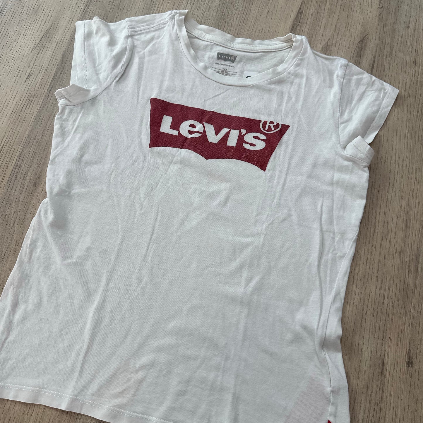 T-Shirt Levi’s : 14 ans