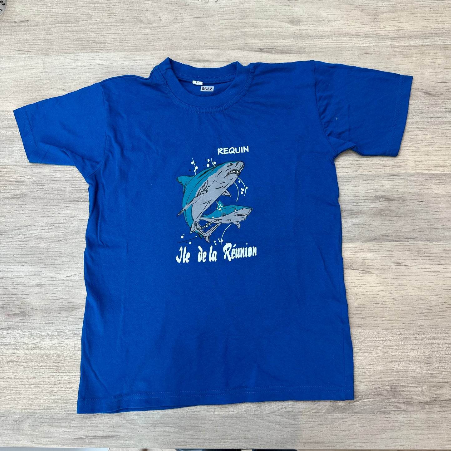 T-Shirt requin : 10 ans