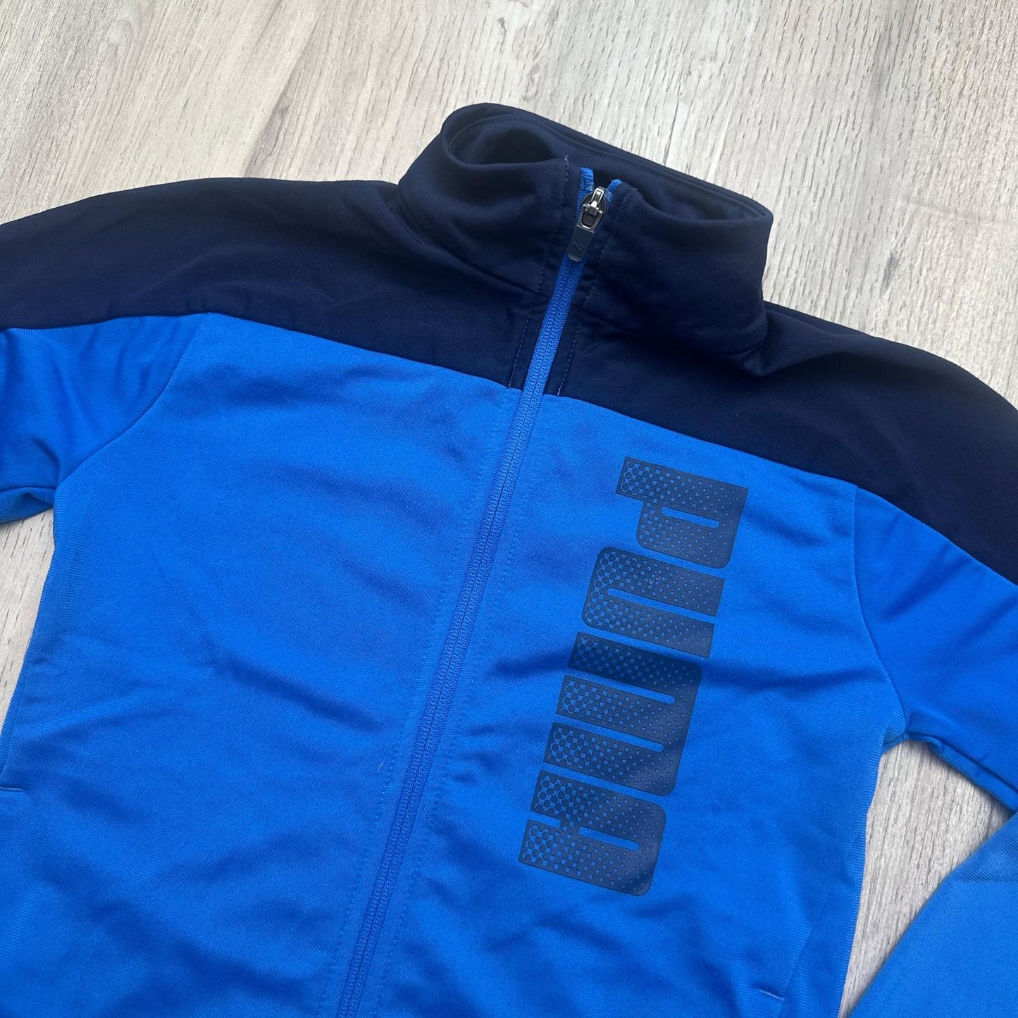 Tenue de sport Puma : 10 ans