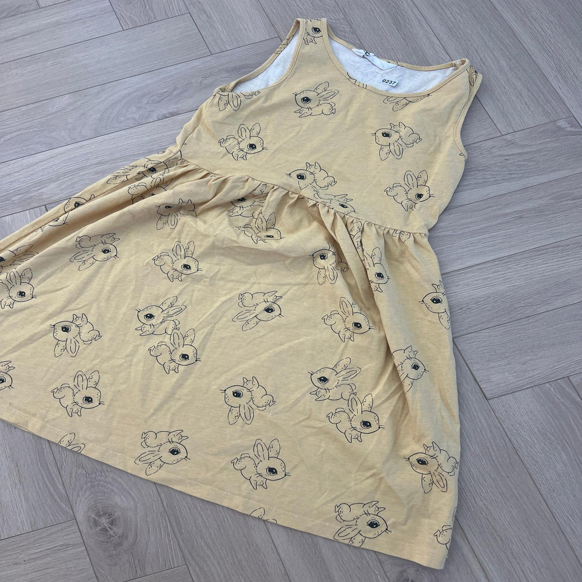 Robe H&M : 9 ans