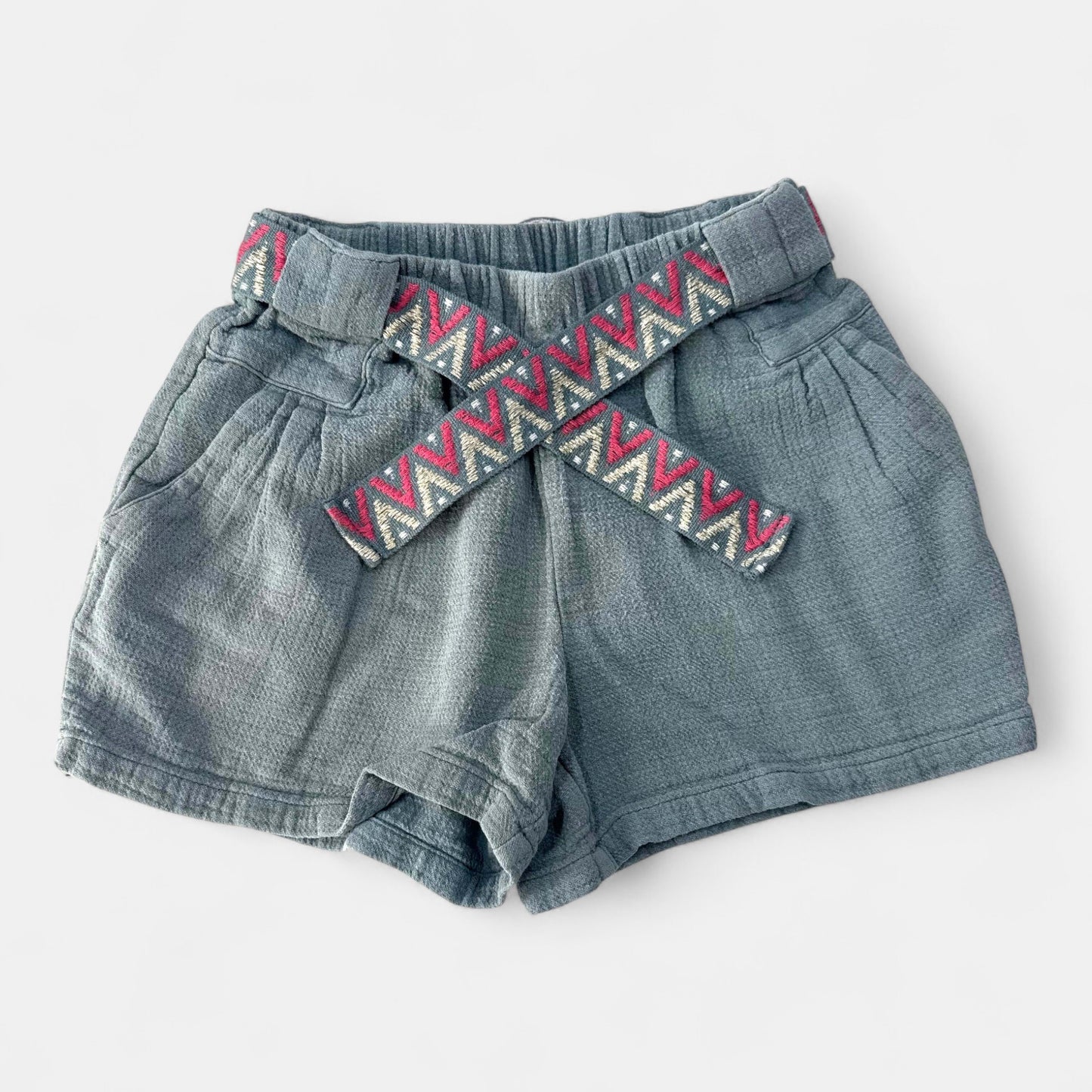 Short Tape à l'oeil : 8 ans