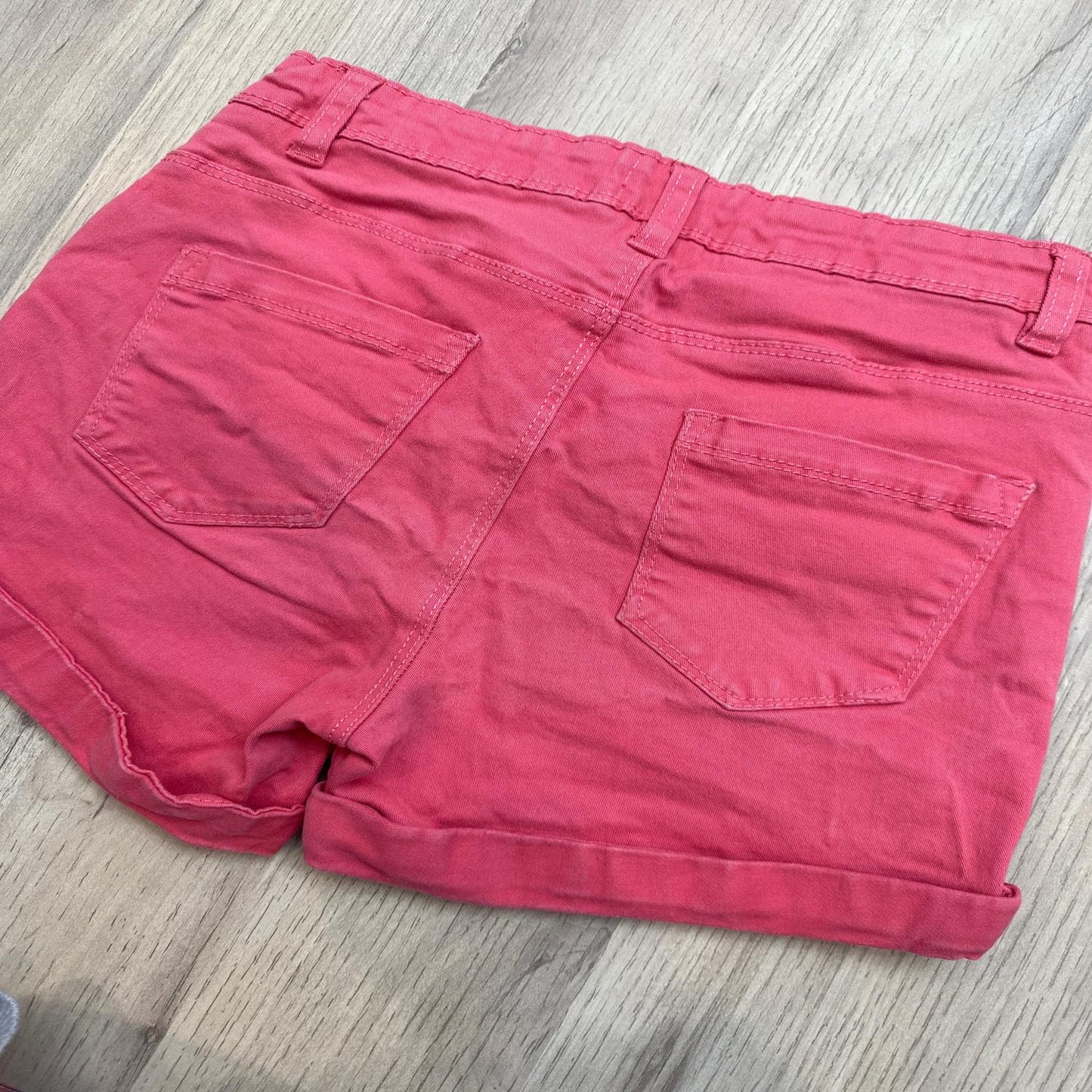 Short essentiel U : 12 ans