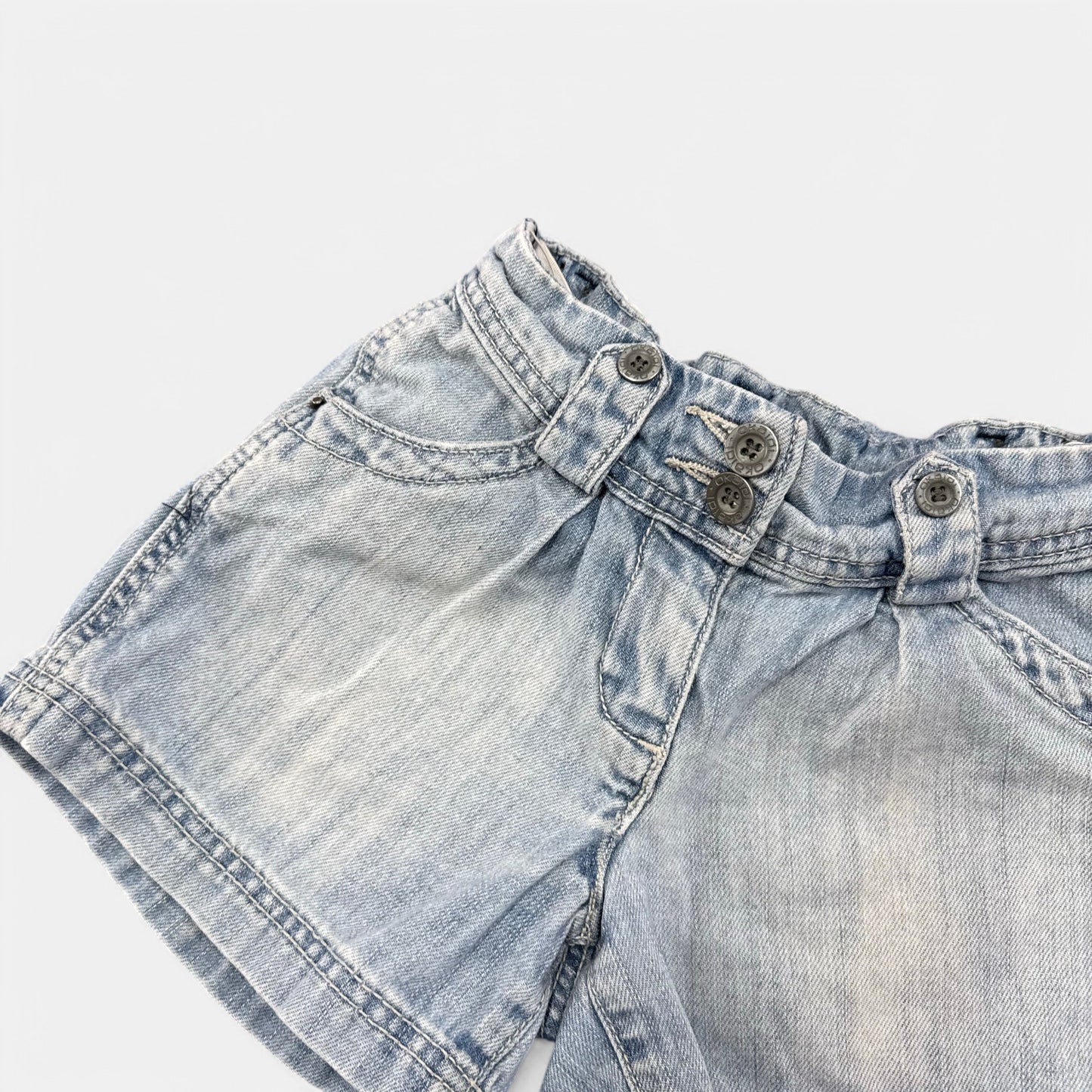 Short Okaïdi : 6 ans