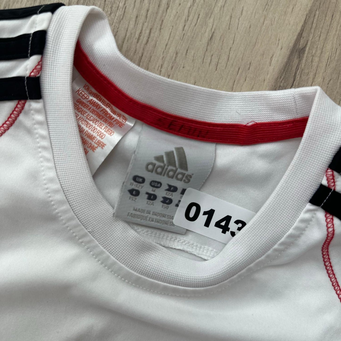 Tenue de sport Adidas : 12 ans