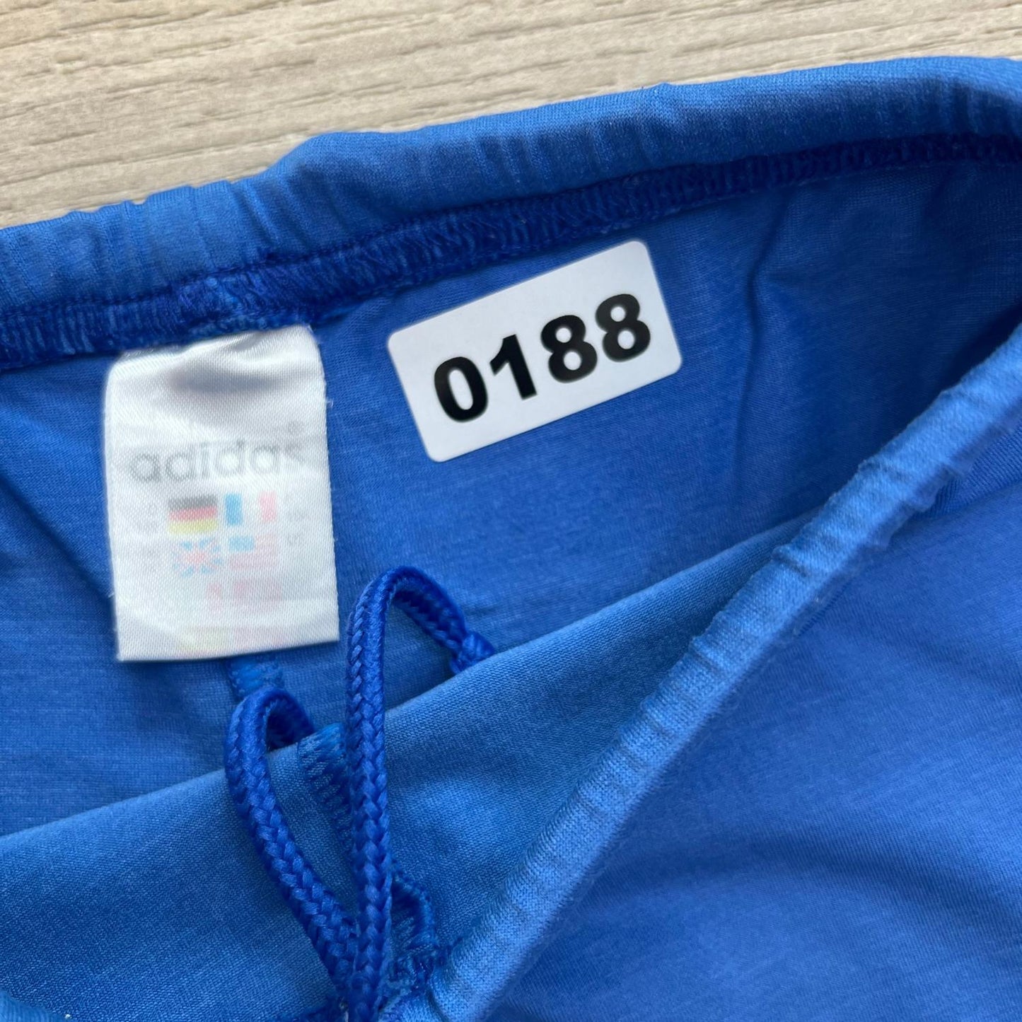 Short Adidas : 4 ans