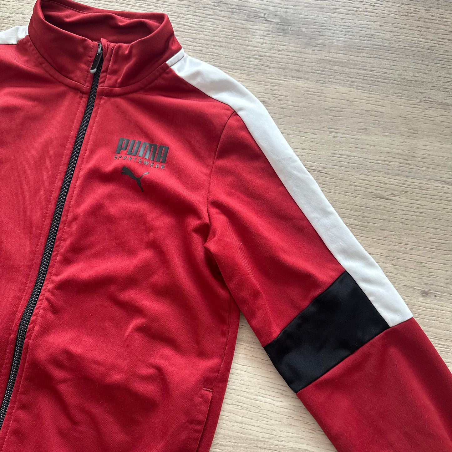 Tenue de sport Puma : 12 ans