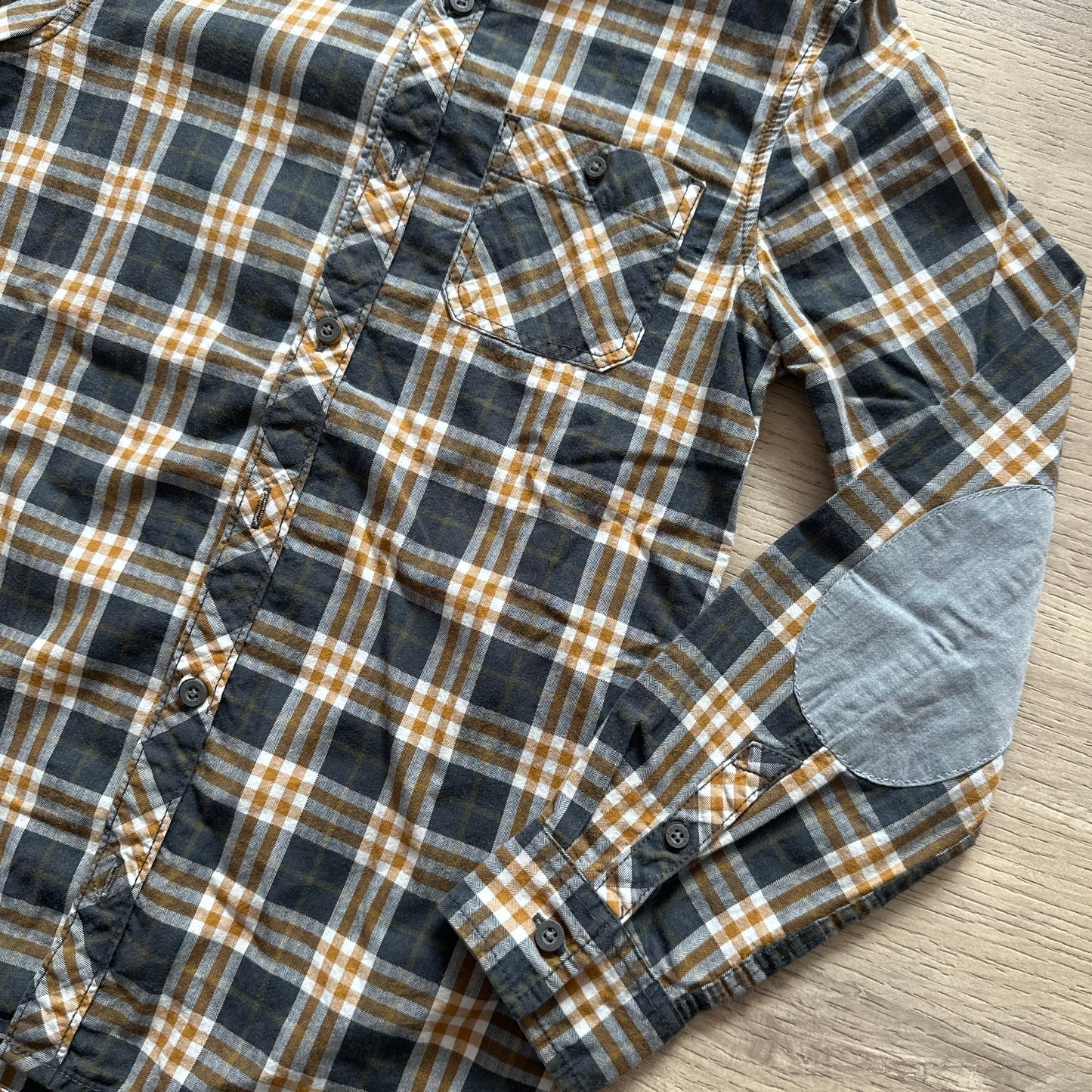Chemise Okaïdi : 10 ans