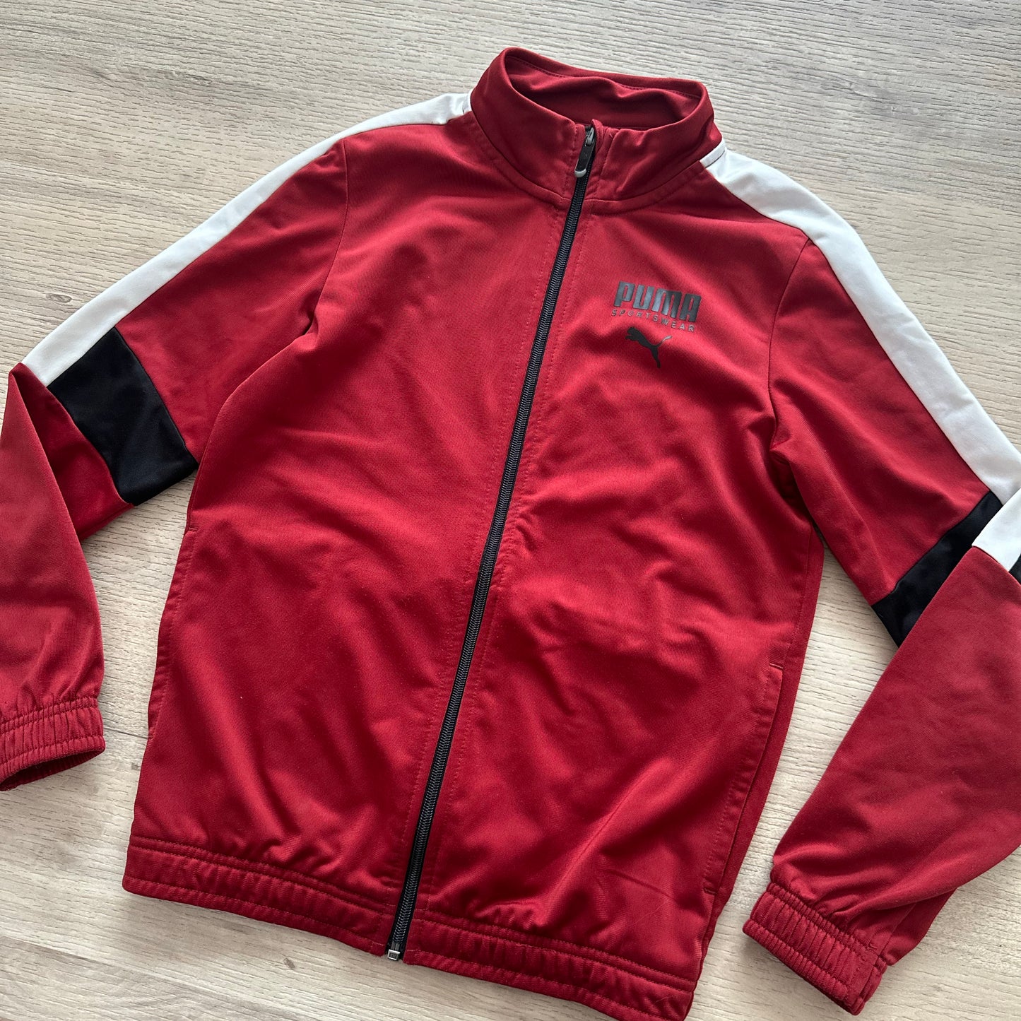 Tenue de sport Puma : 12 ans