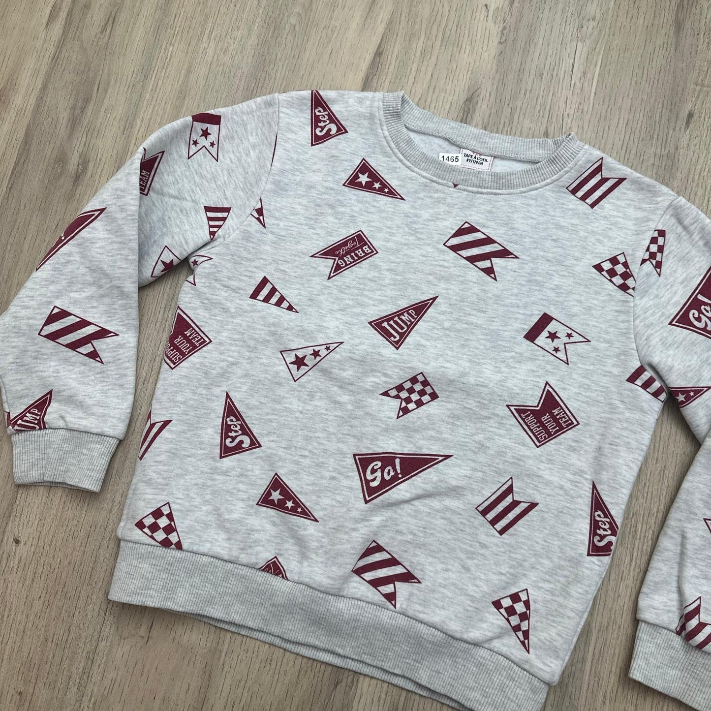 Pull Tape à l'oeil : 8 ans