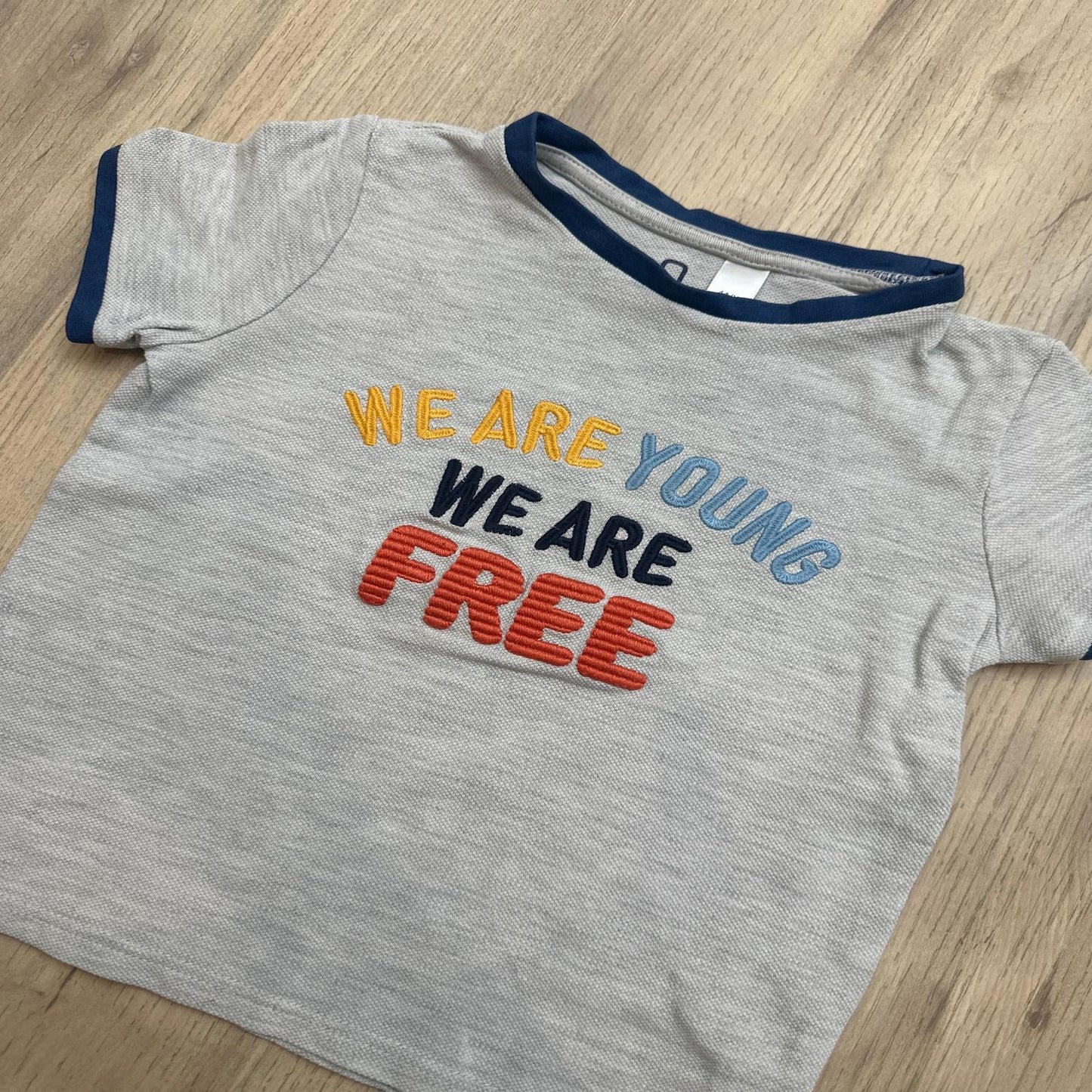 T-shirt okaidi : 4 ans