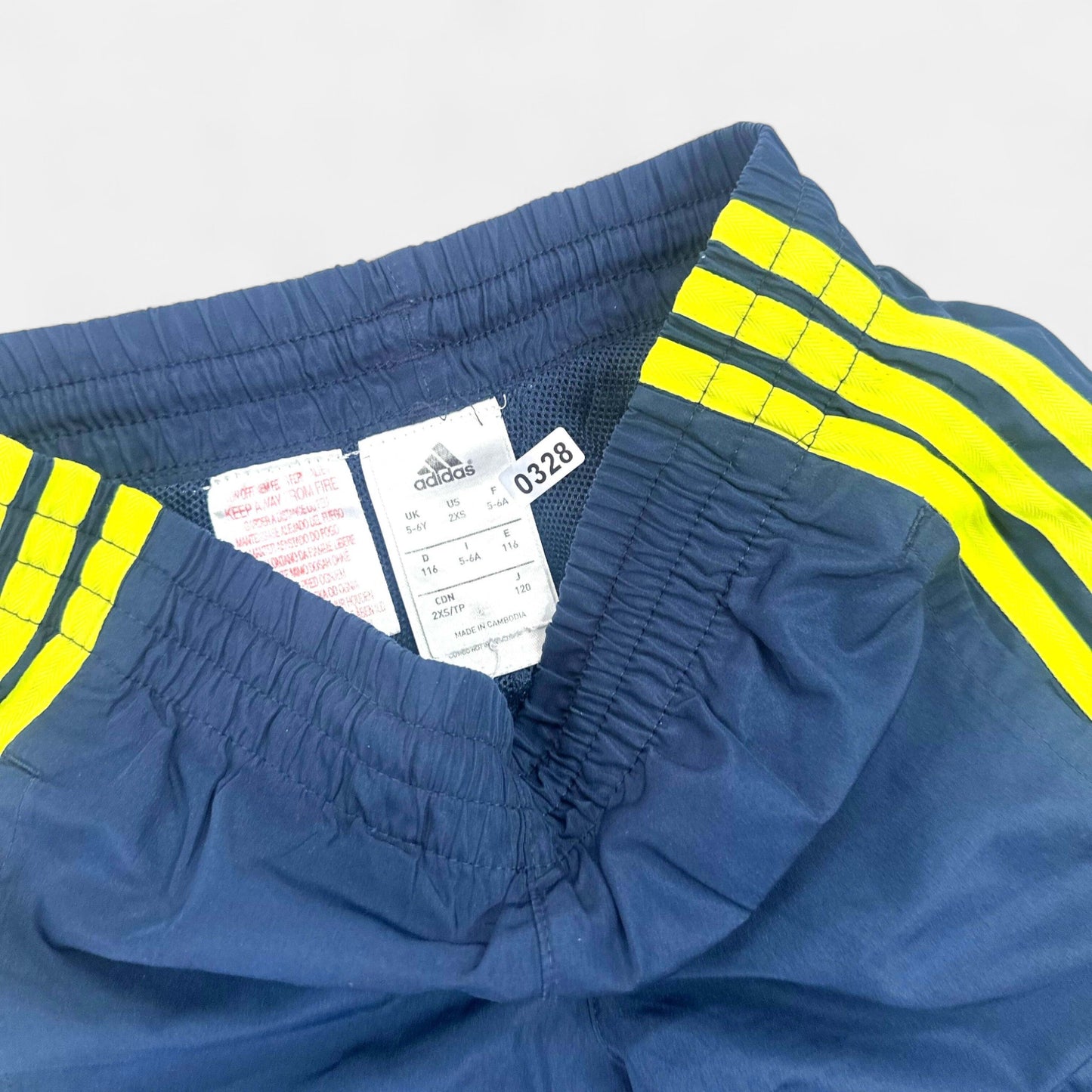 Short Adidas : 6 ans