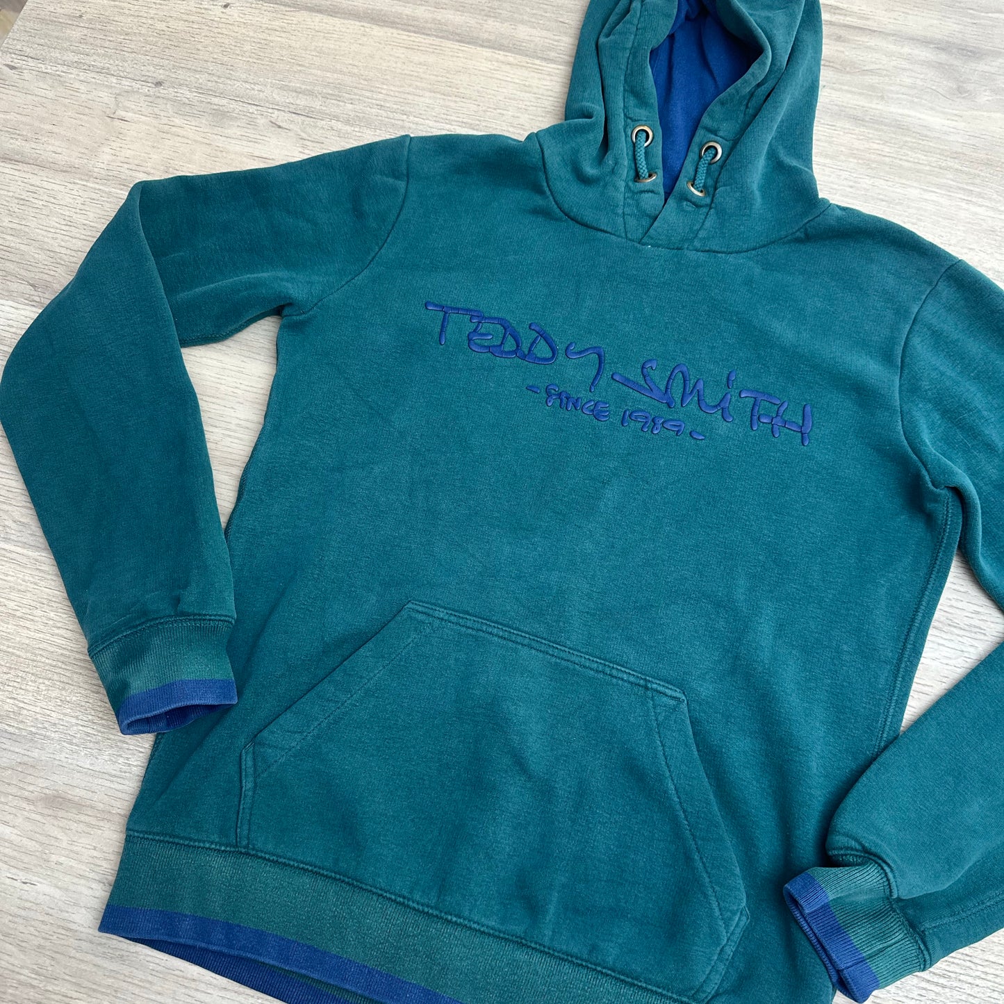 Pull Teddy Smith : 14 ans