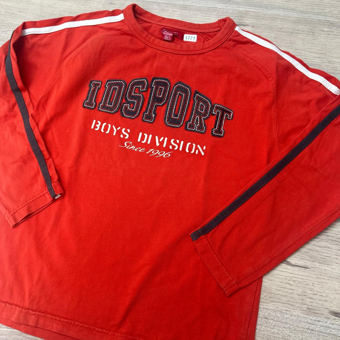 T-Shirt desport : 8 ans