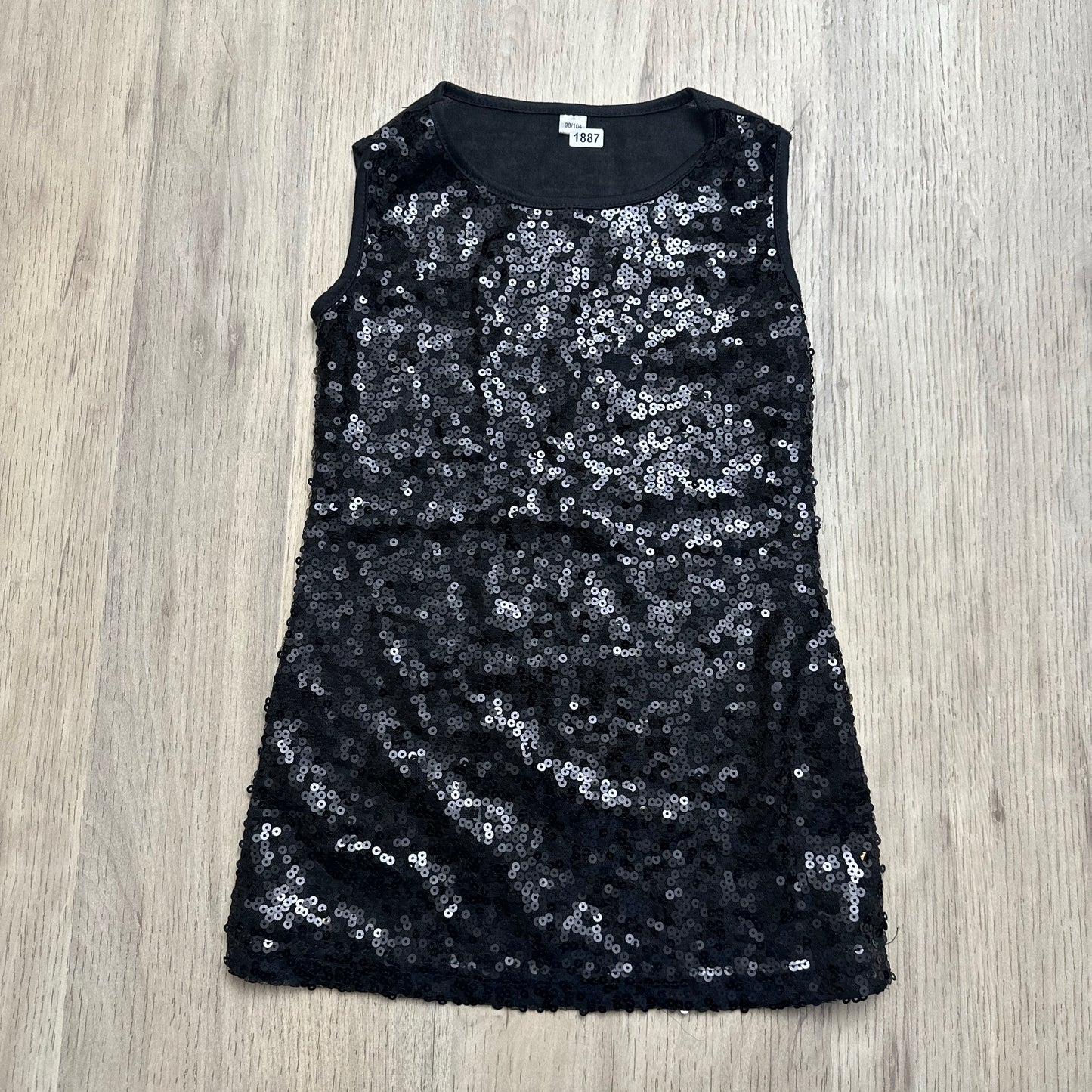 Robe sequin noir : 3 ans