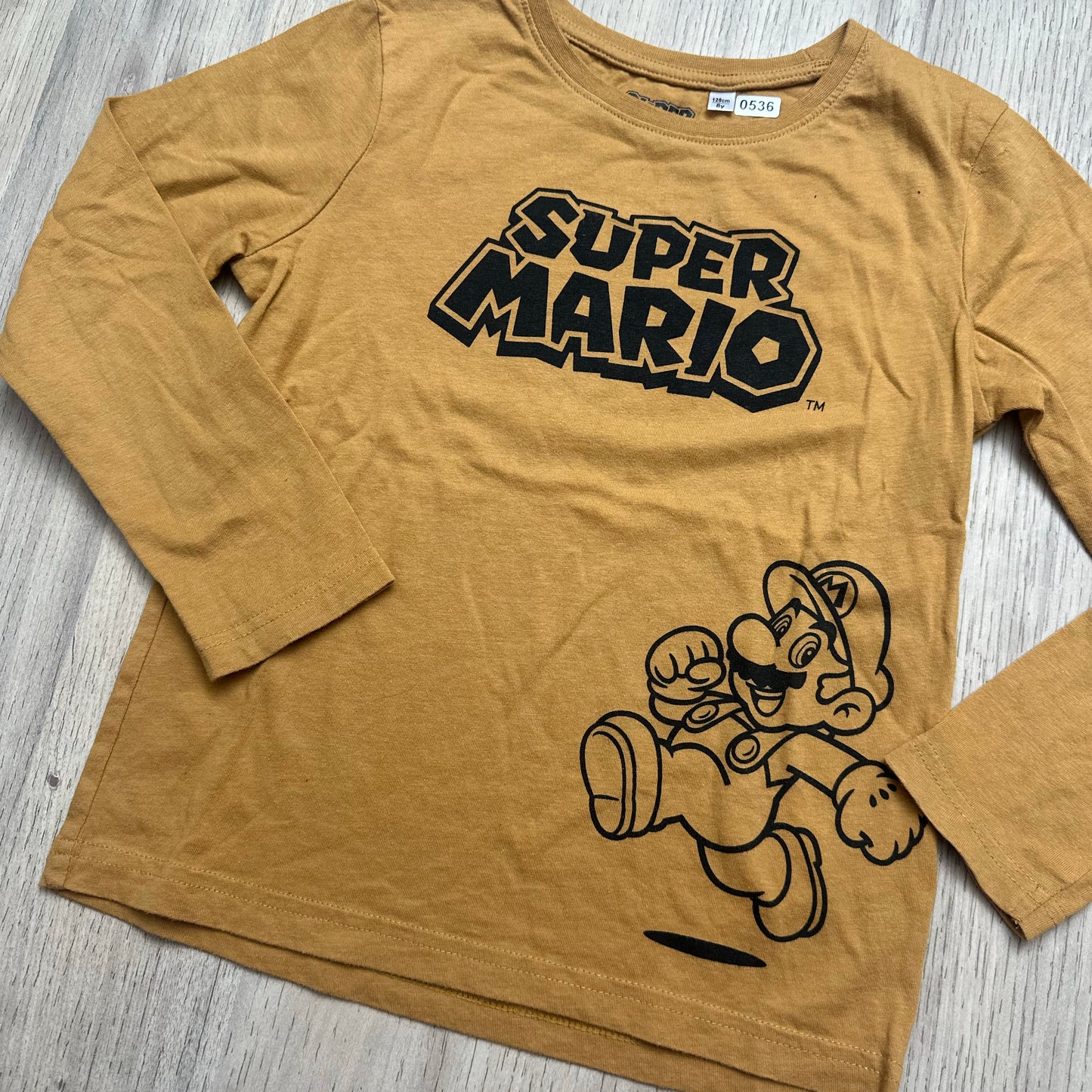 T-Shirt super mario : 8 ans