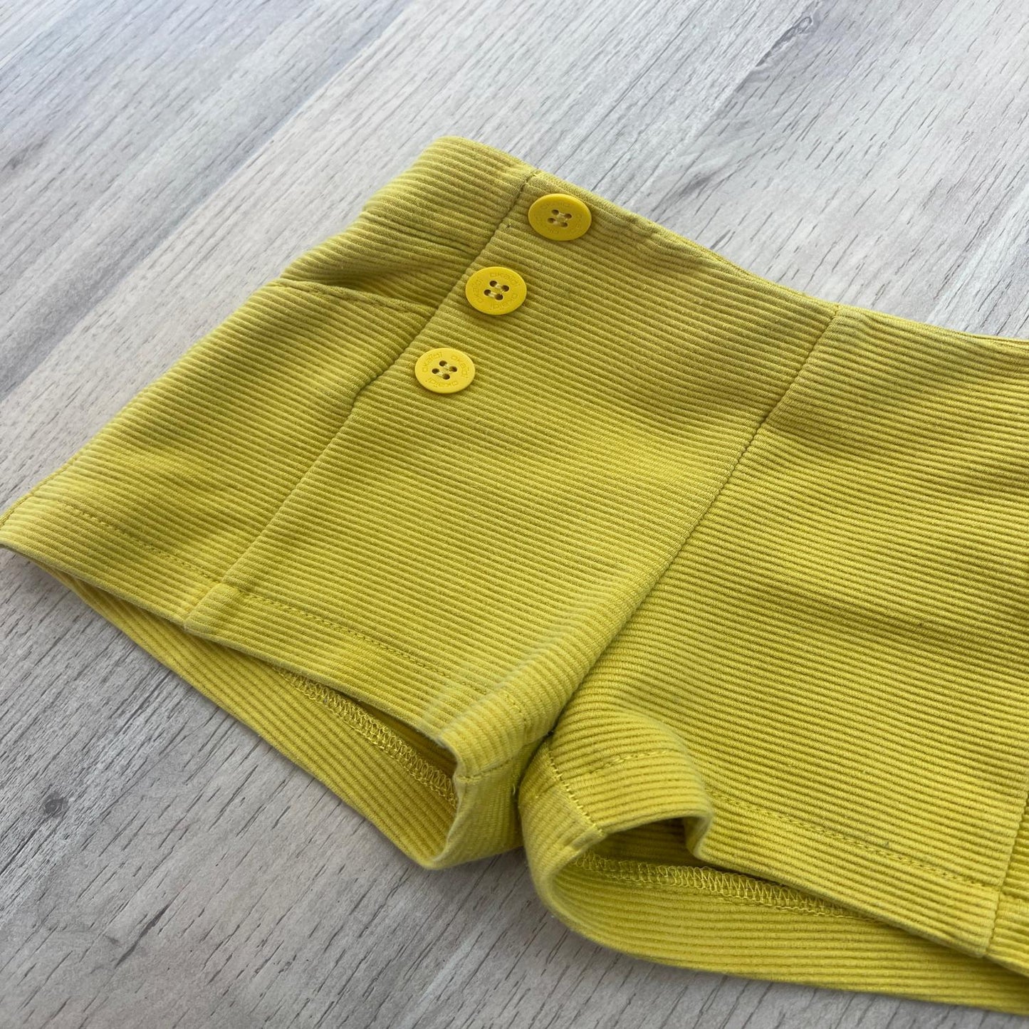 Short Okaidi : 3 ans