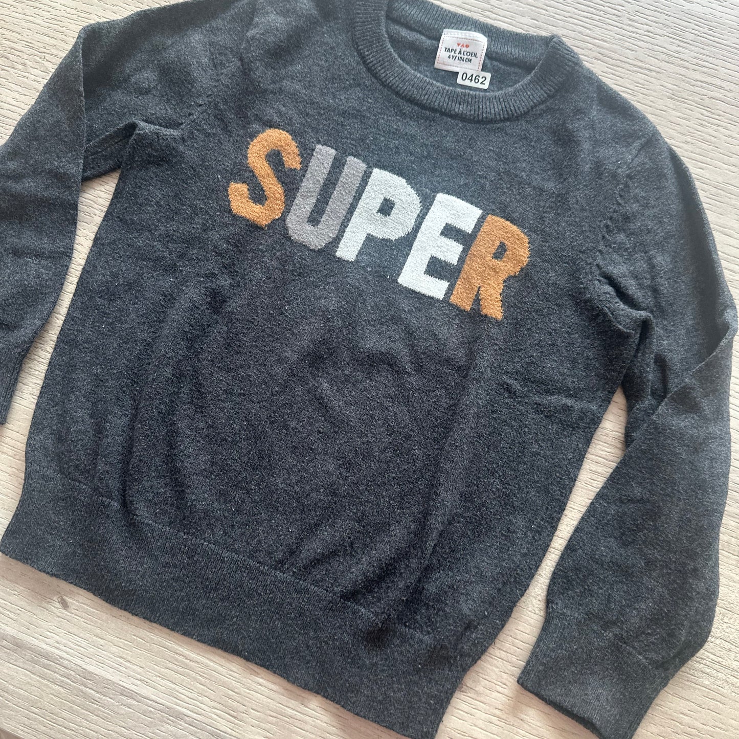 Pull Tape à l'oeil : 4 ans