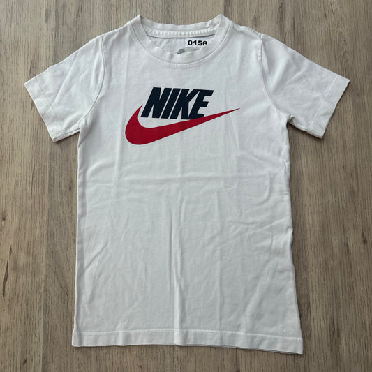 T-Shirt Nike : 7 ans