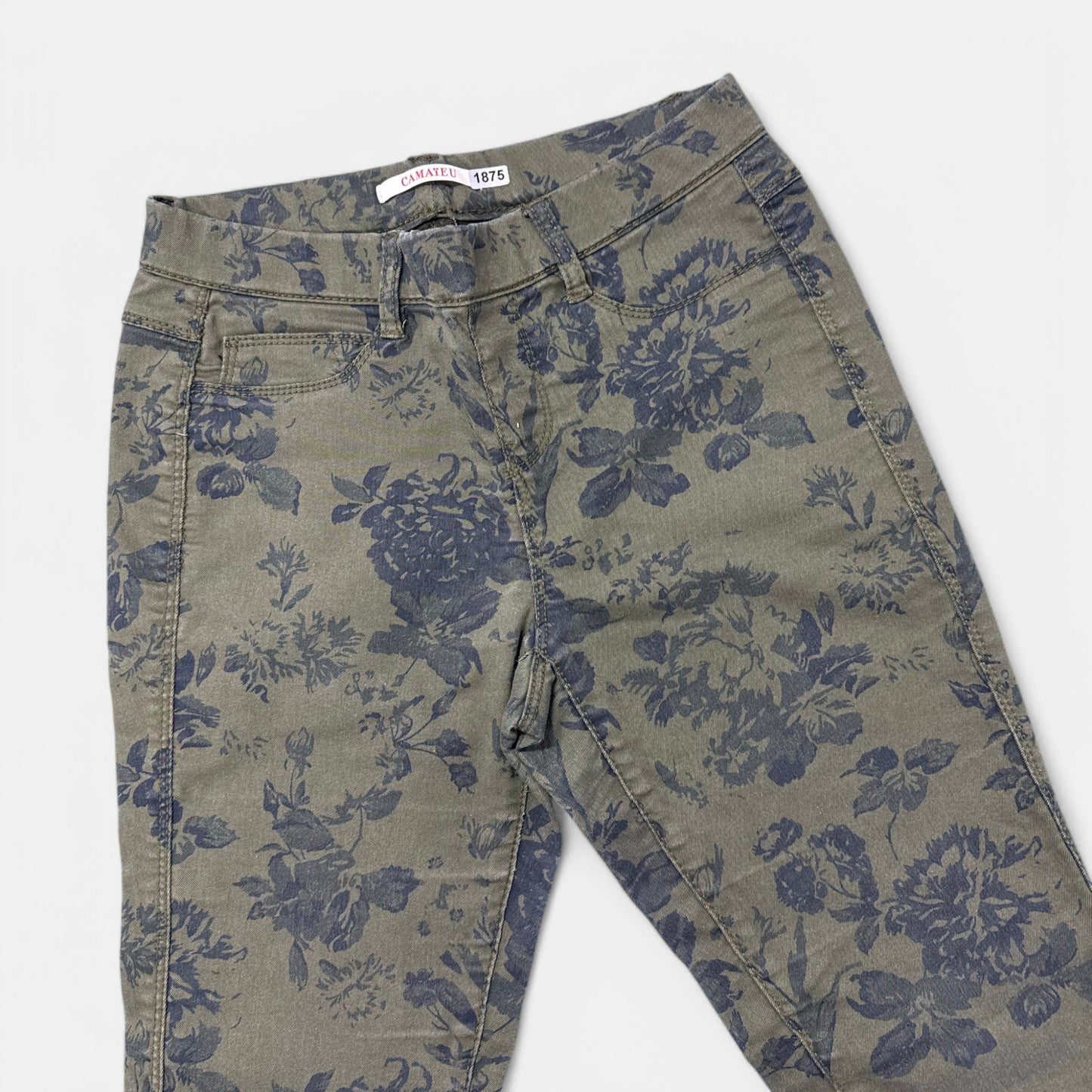 Pantalon camaïeu : 16 ans