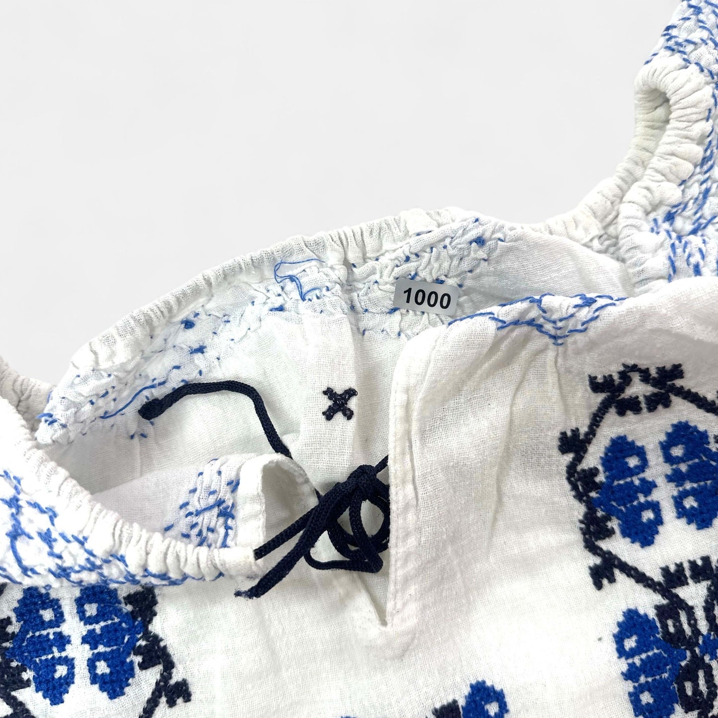T-Shirt broderie court : 16 ans