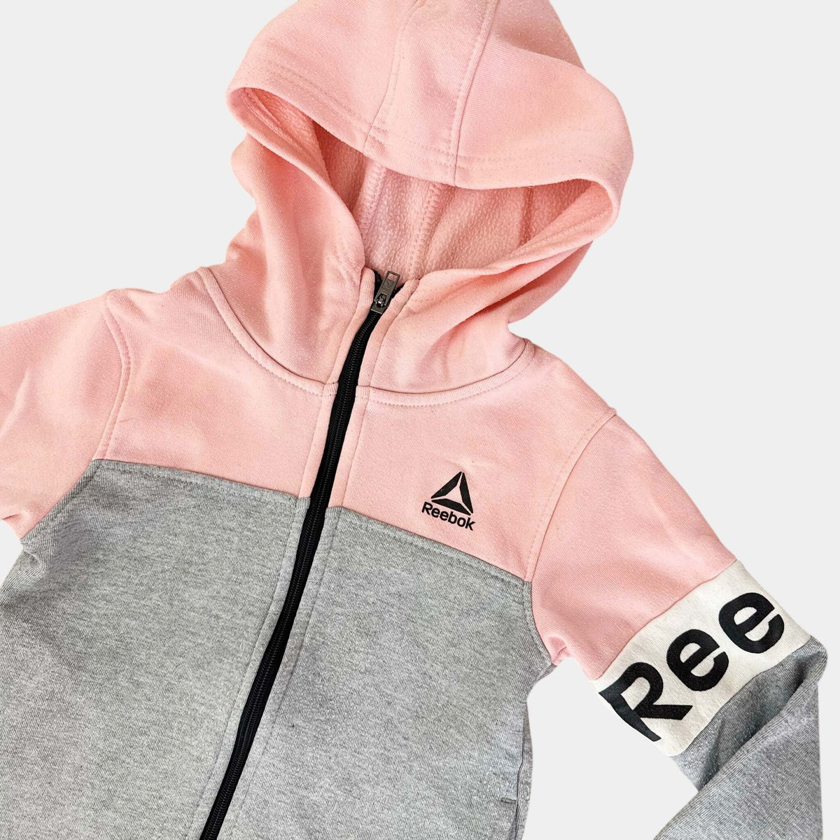 Gilet Reebok : 8 ans