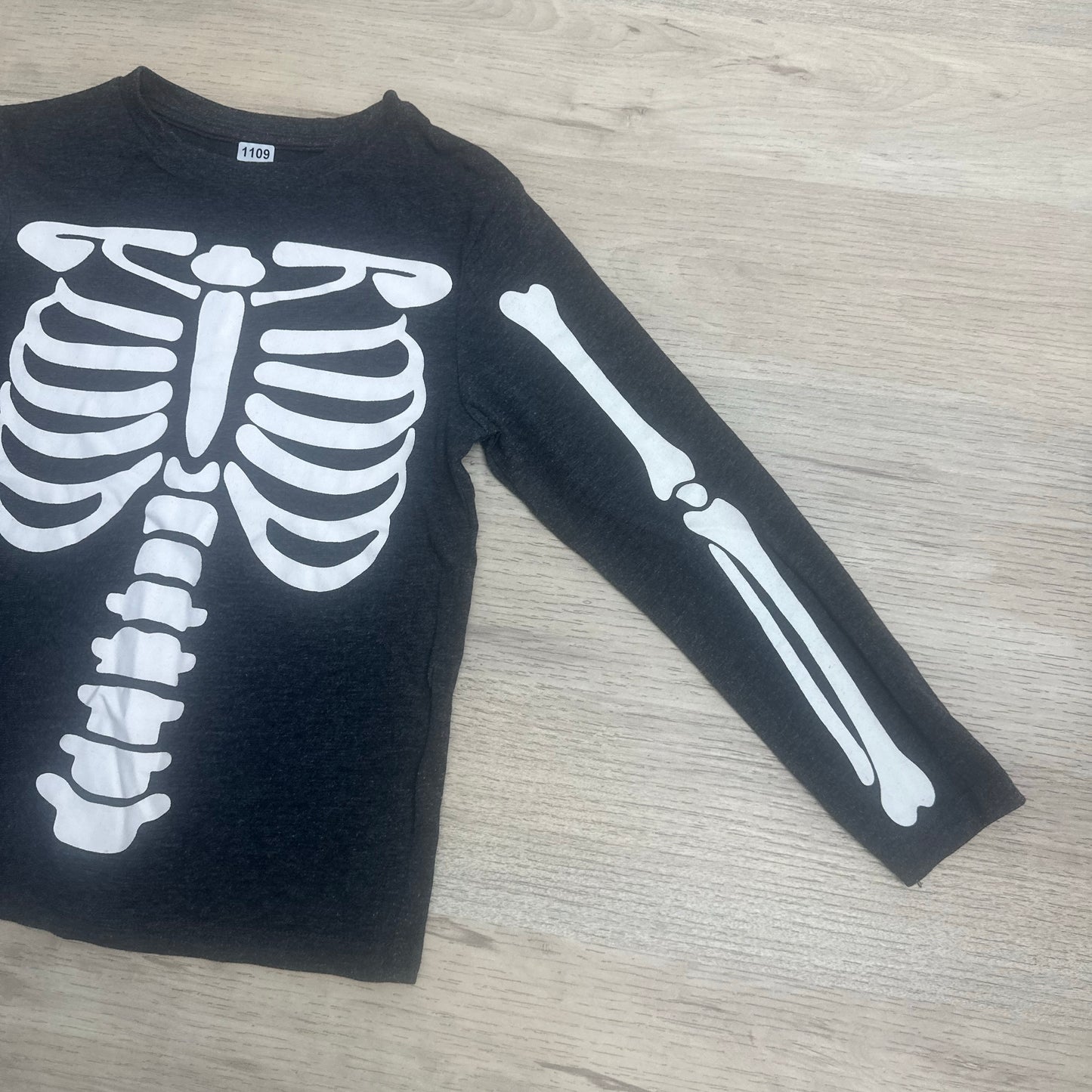 T-Shirt Gémo Halloween squelette : 6 ans