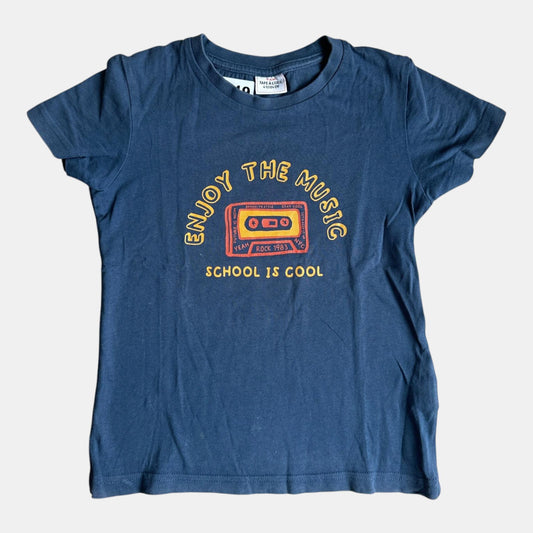 T-shirt tape-à-l’œil : 4 ans