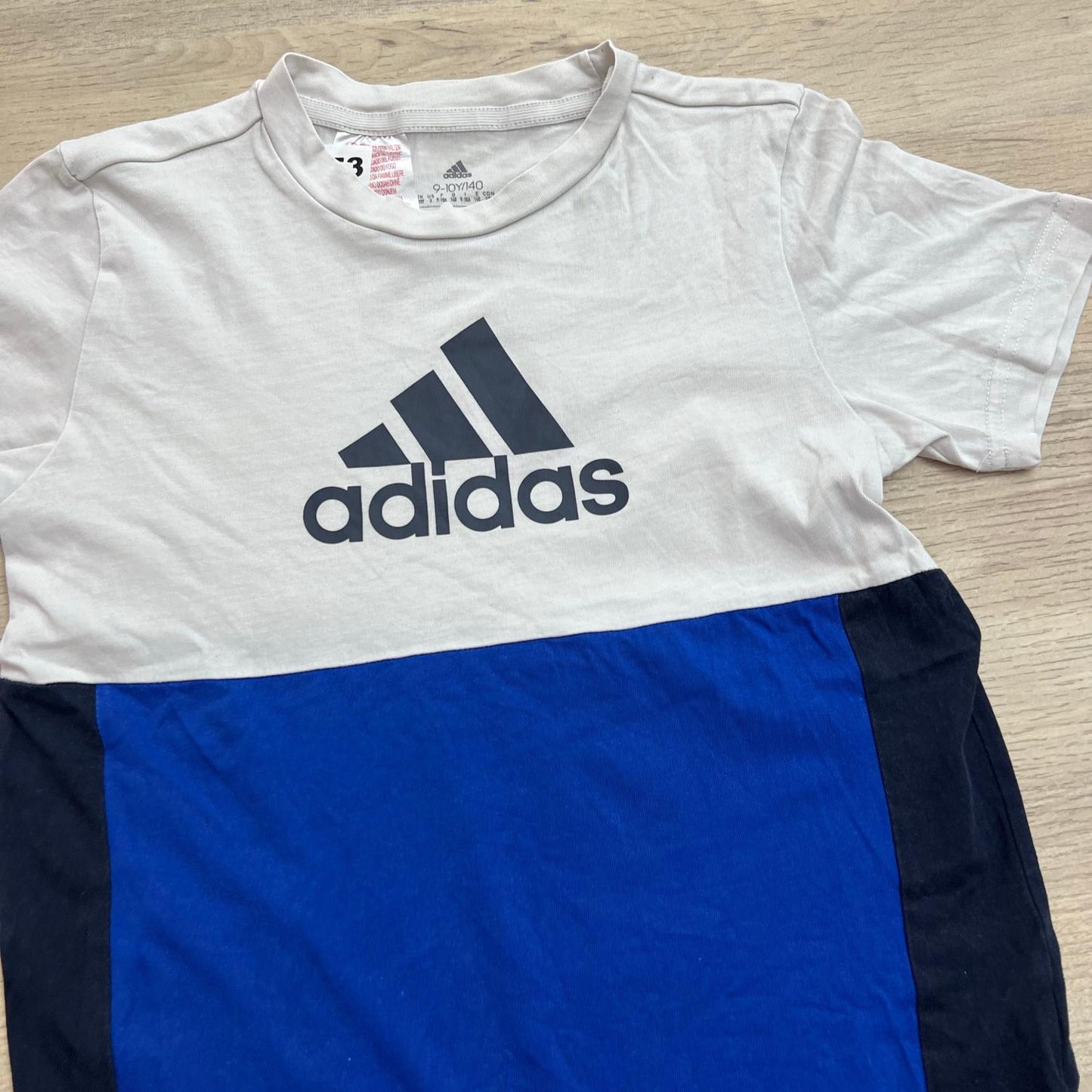 T-Shirt Adidas : 10 ans
