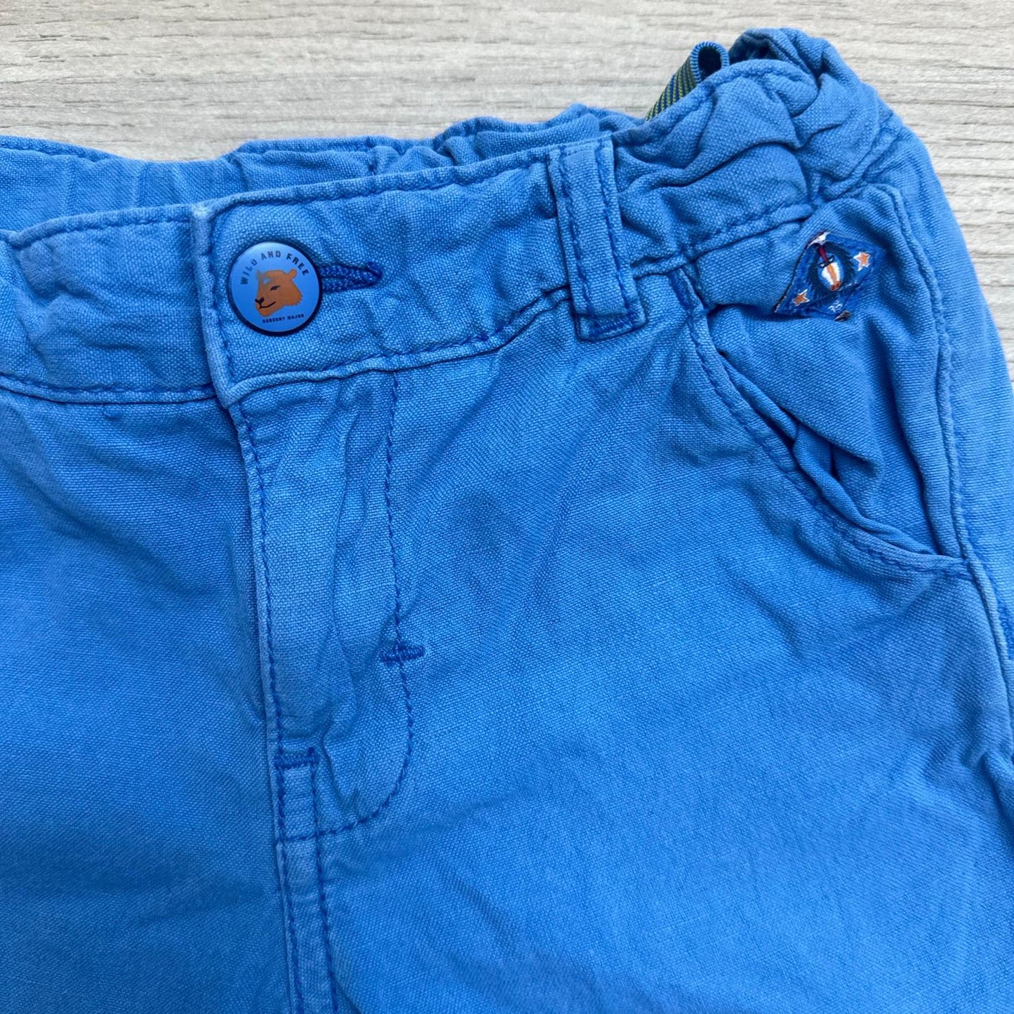 Short Sergent Major : 4 ans