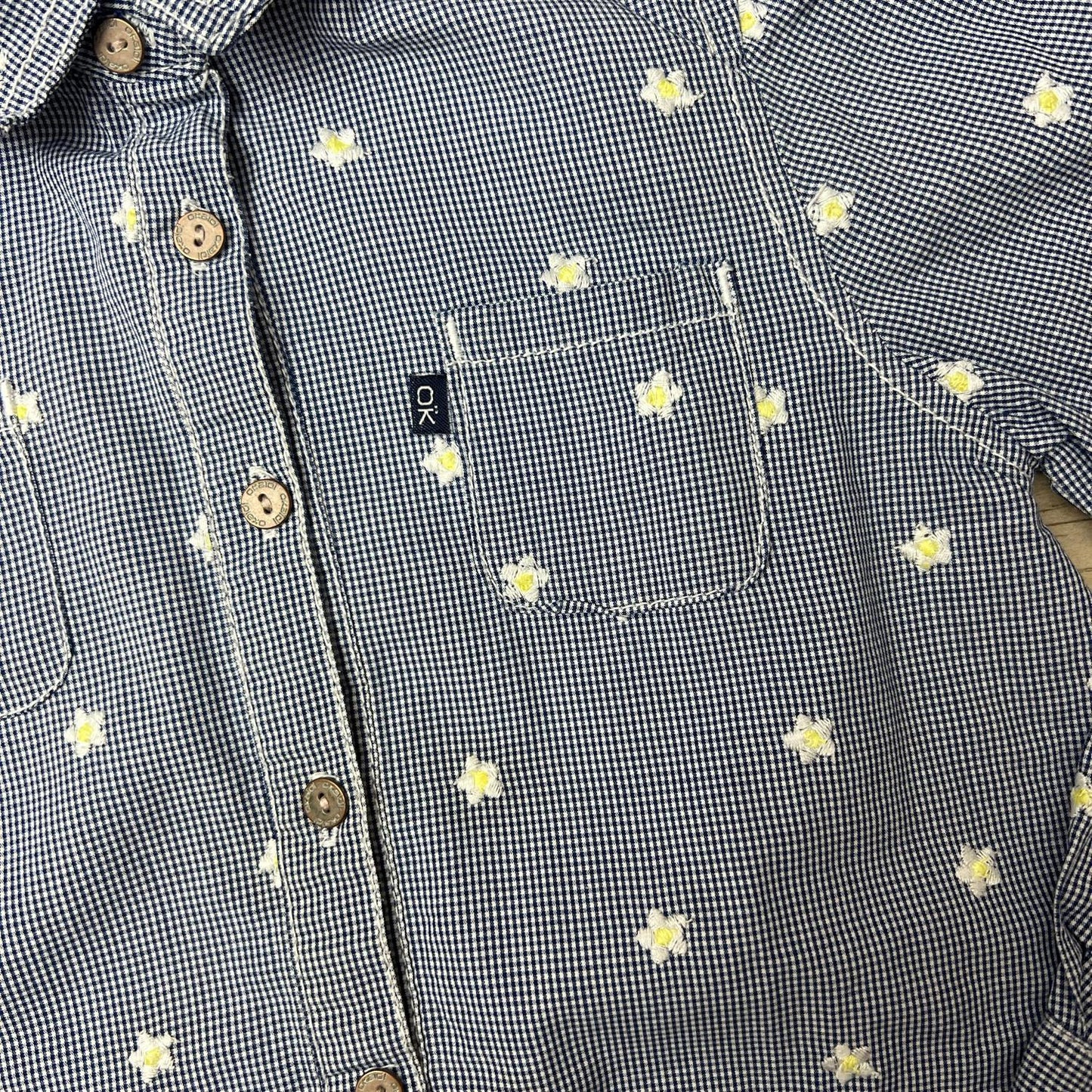 Chemise Okaïdi : 4 ans