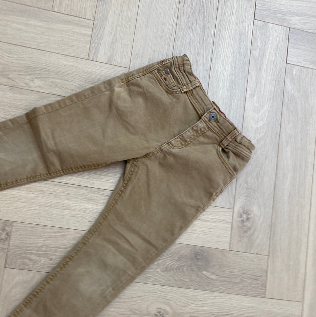 Pantalon tape à l’œil : 5 ans