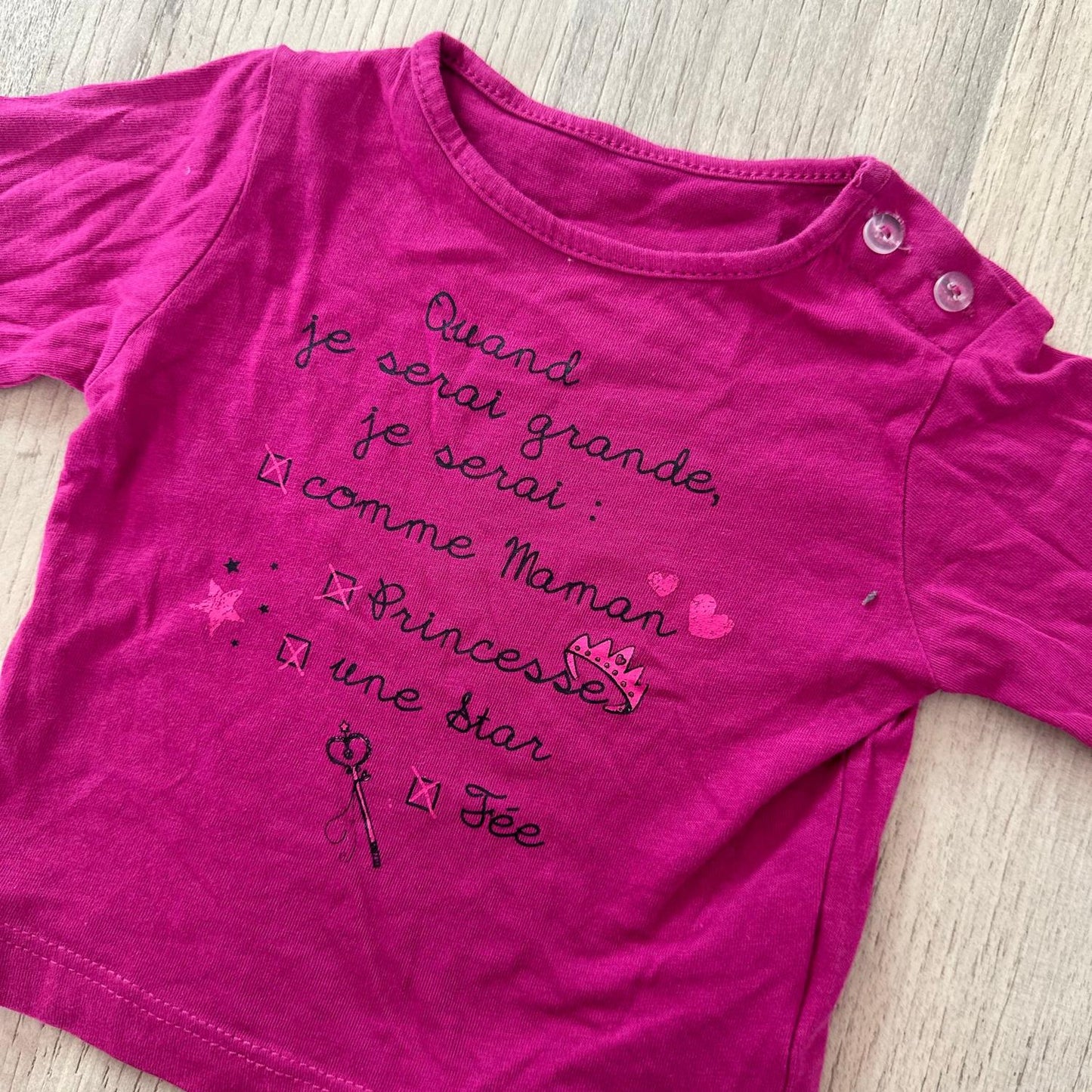 T-Shirt fille : 1 mois