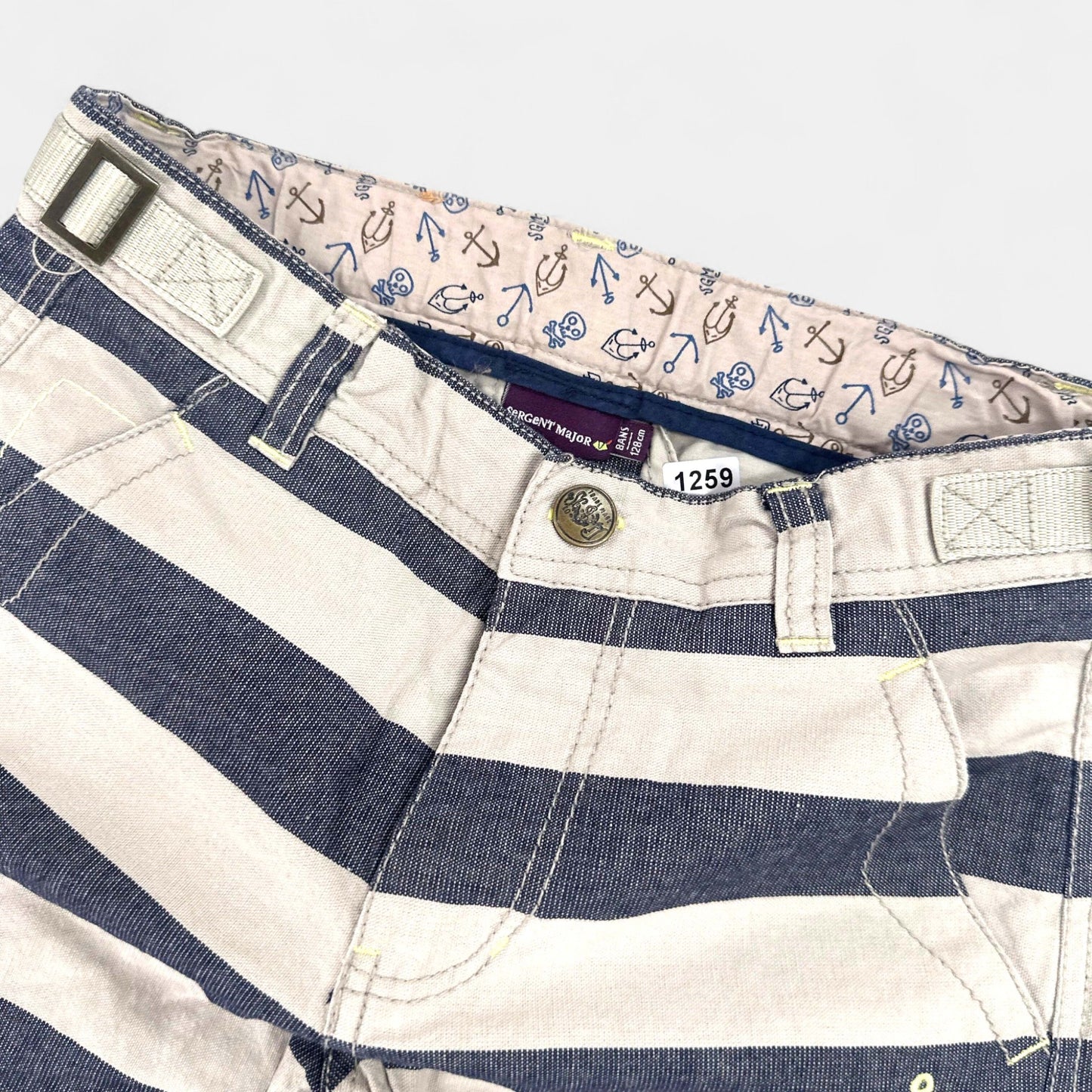 Short Sergent Major : 8 ans