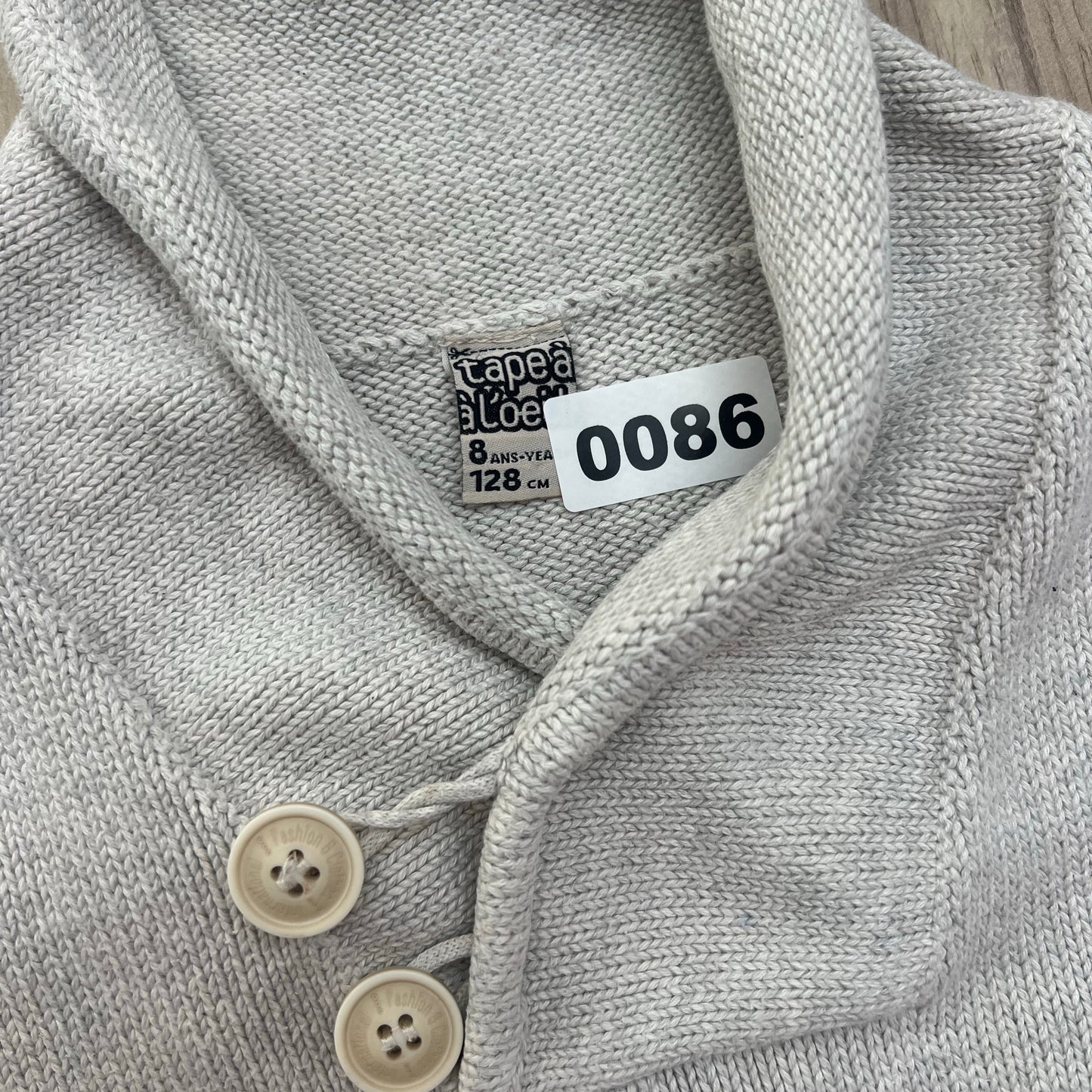 Pull Tape à l'oeil : 8 ans