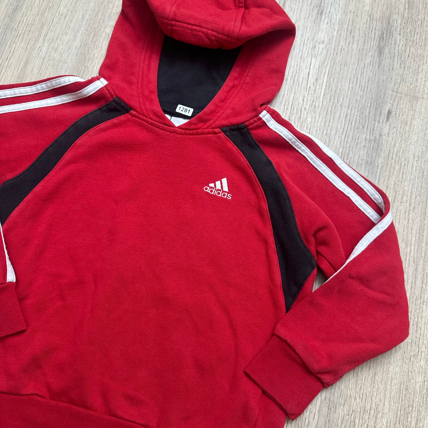 Pull Adidas : 6 ans
