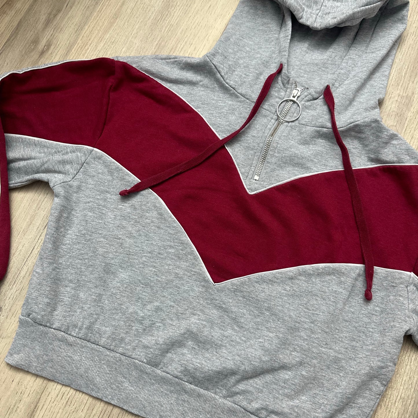 Pull jennyfer : 14 ans