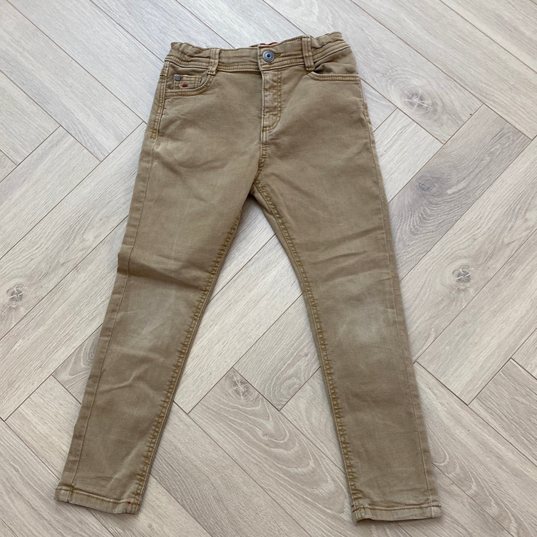 Pantalon tape à l’œil : 5 ans