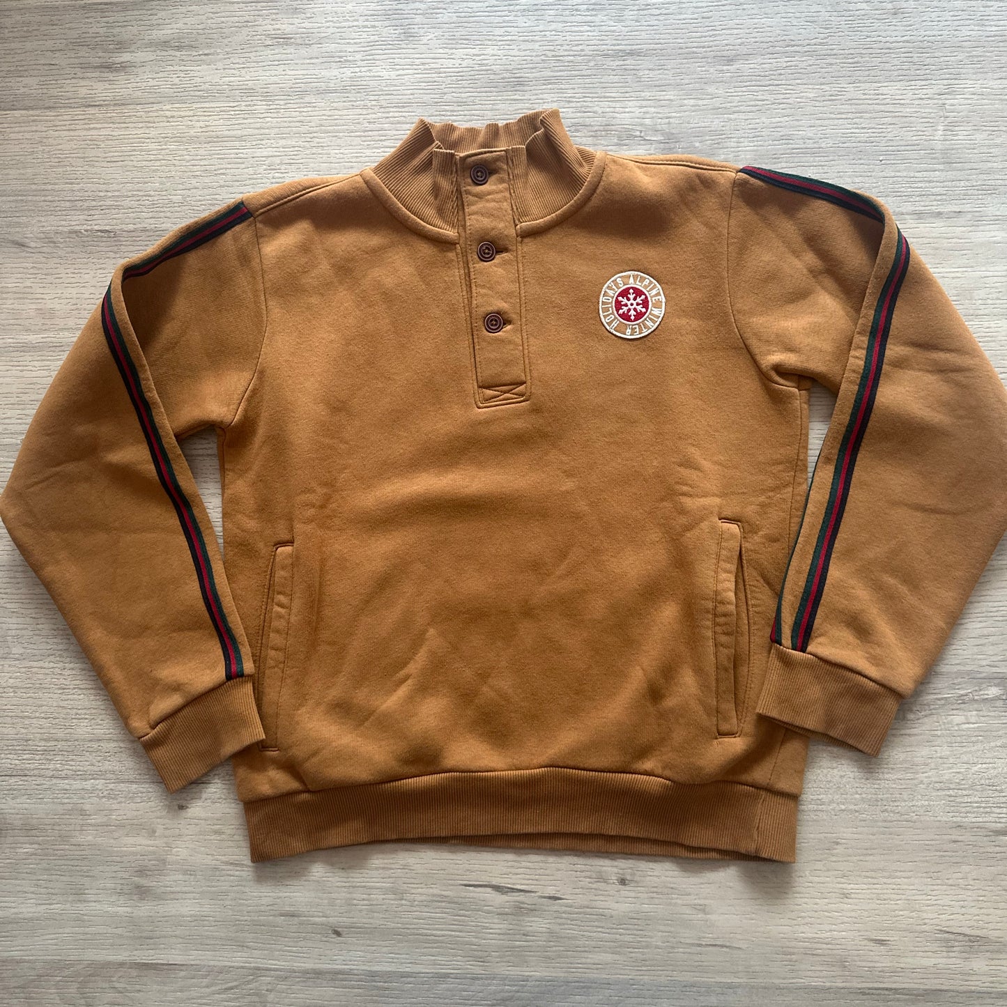 Pull Tape à l'oeil : 14 ans