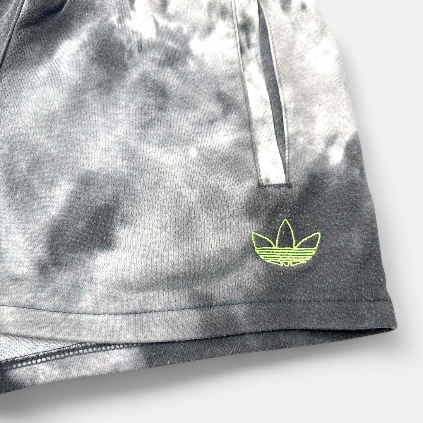 Short Adidas : 14 ans