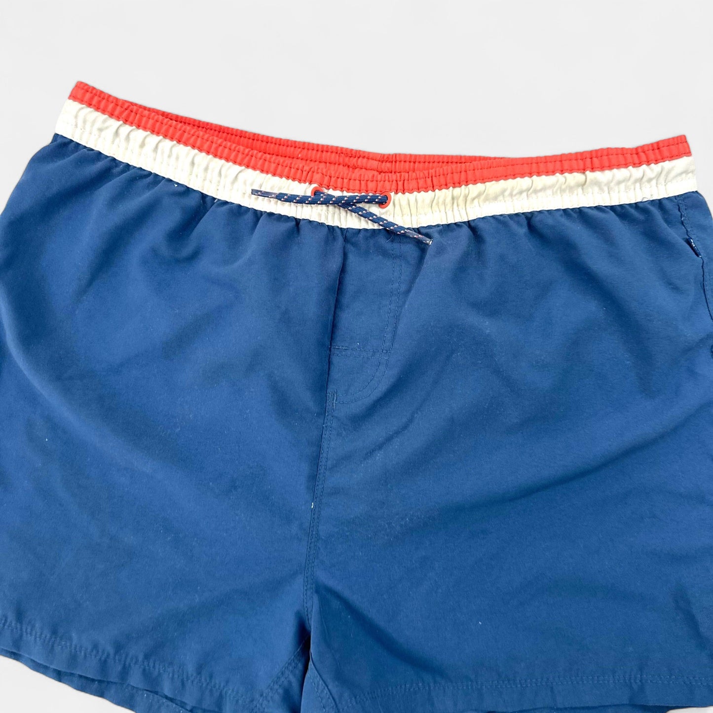 Maillot de bain : 14 ans